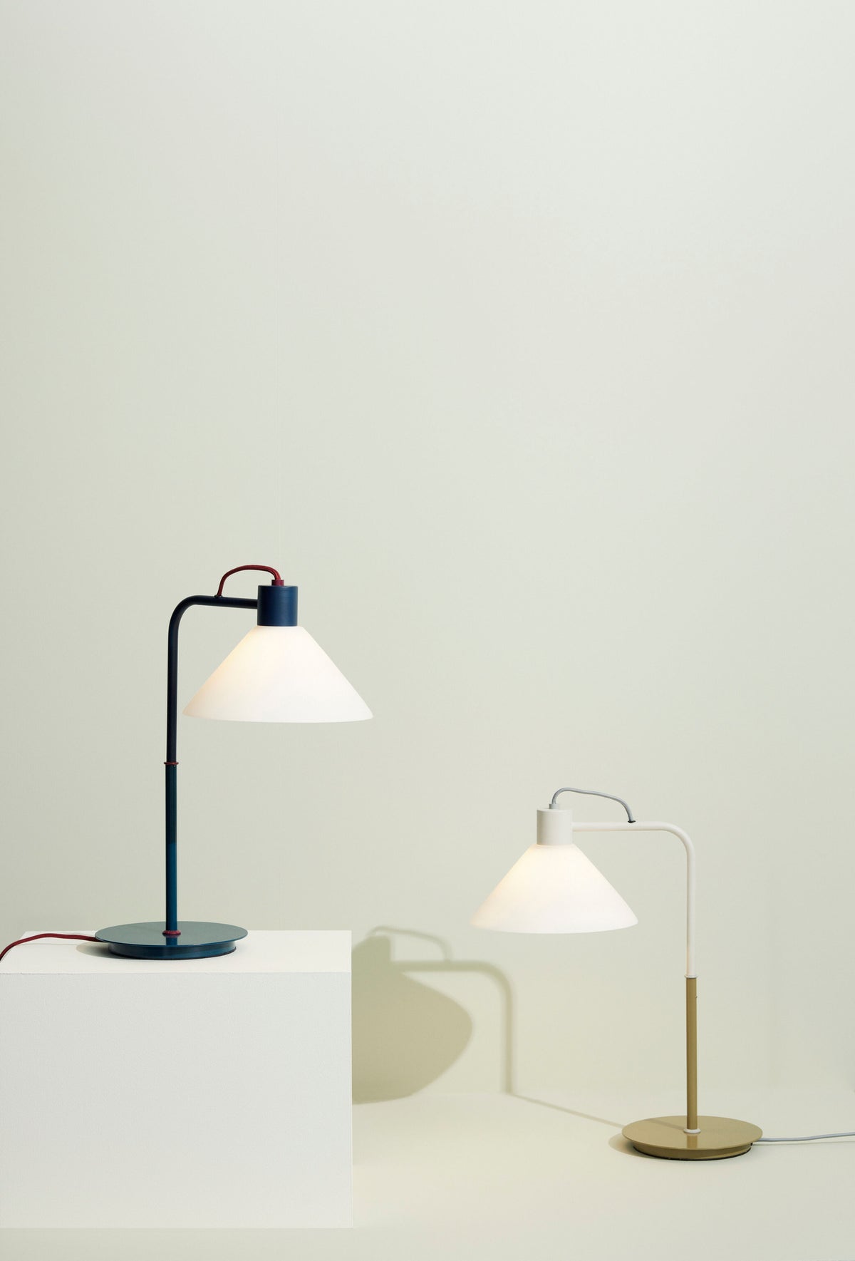 Spot bordlampe blå