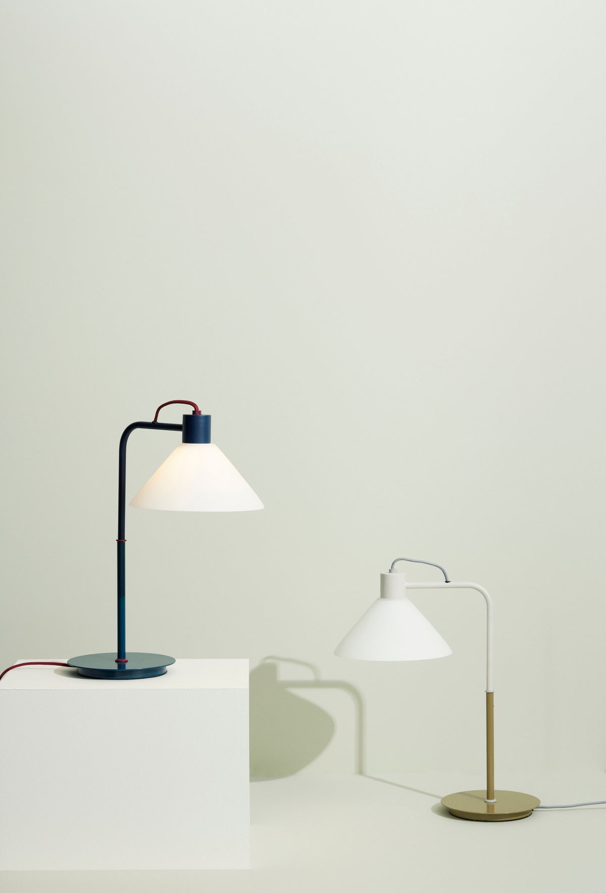 Spot bordlampe blå