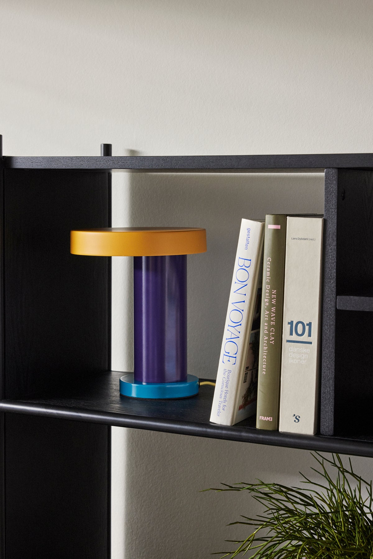 Magisk bordlampe lilla/gul
