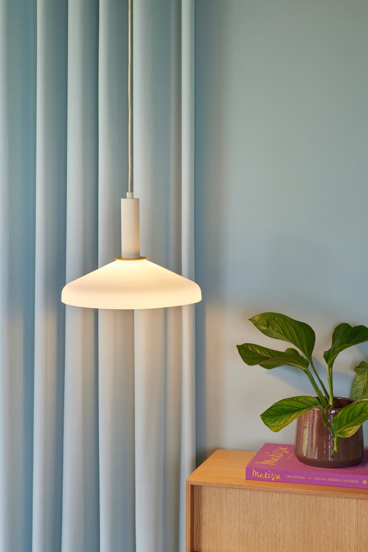 Apollo pendel lampe sand/orange