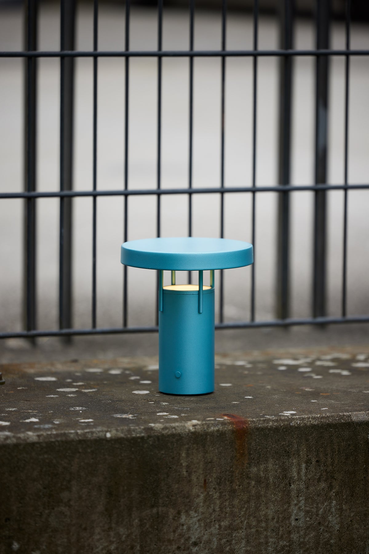 BringMe Bærbar Mini bordlampe Metallisk Turkis