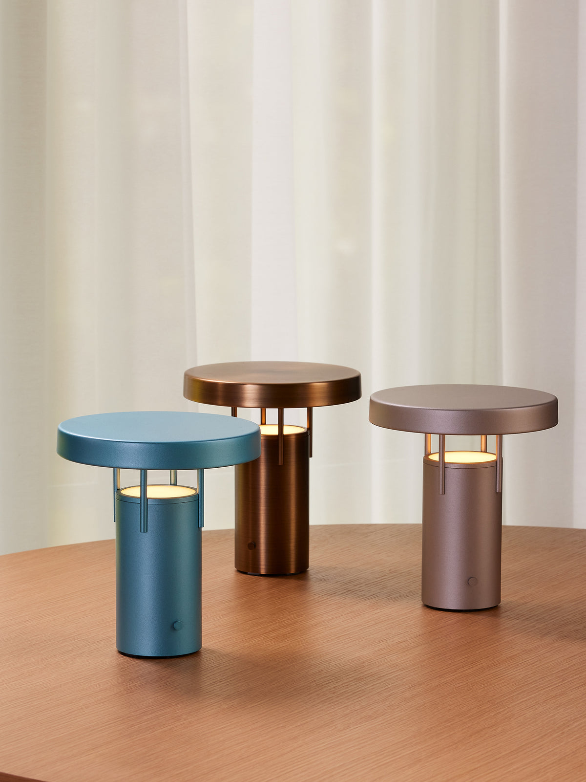 BringMe Bærbar Mini bordlampe Metallisk Turkis