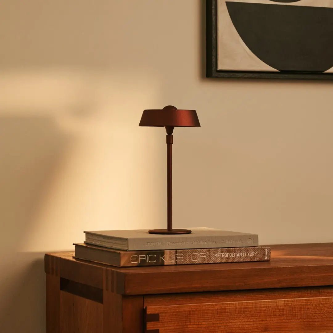 Luca Bronze USB genopladelig bordlampe