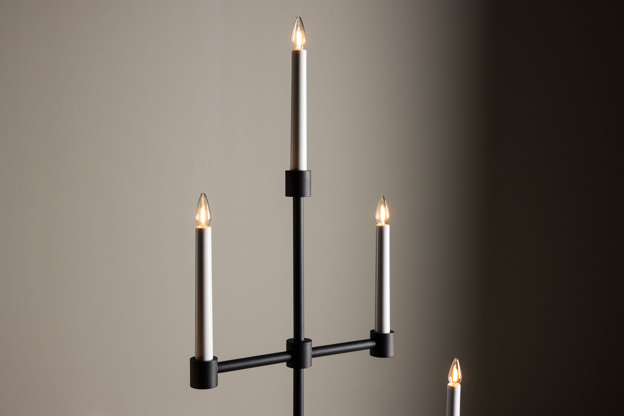 Venture Home Avoriaz bord lampe - Matt Black / Metal