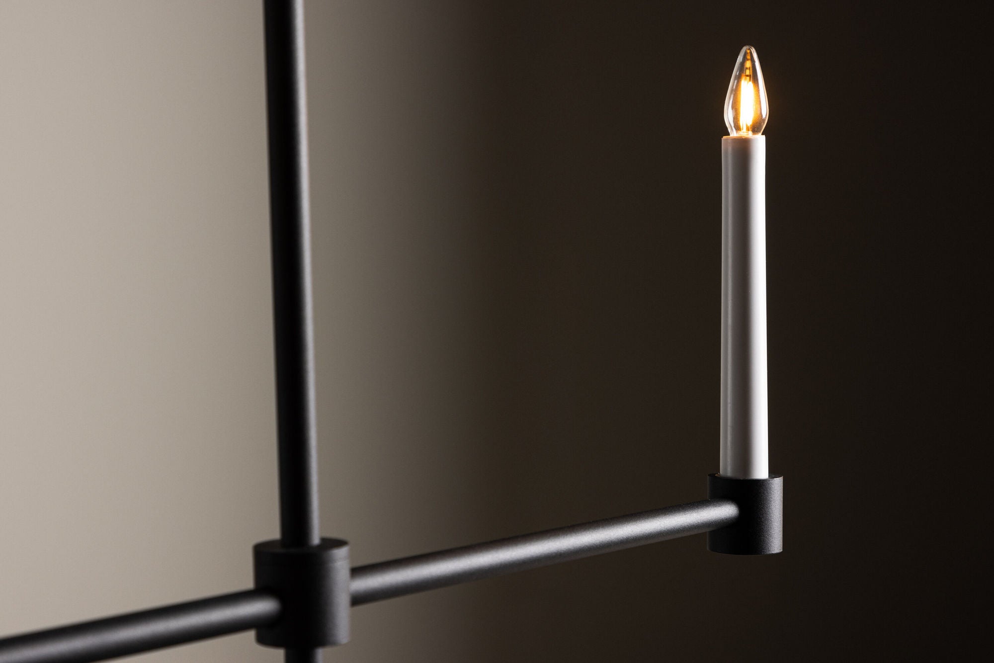 Venture Home Avoriaz bord lampe - Matt Black / Metal
