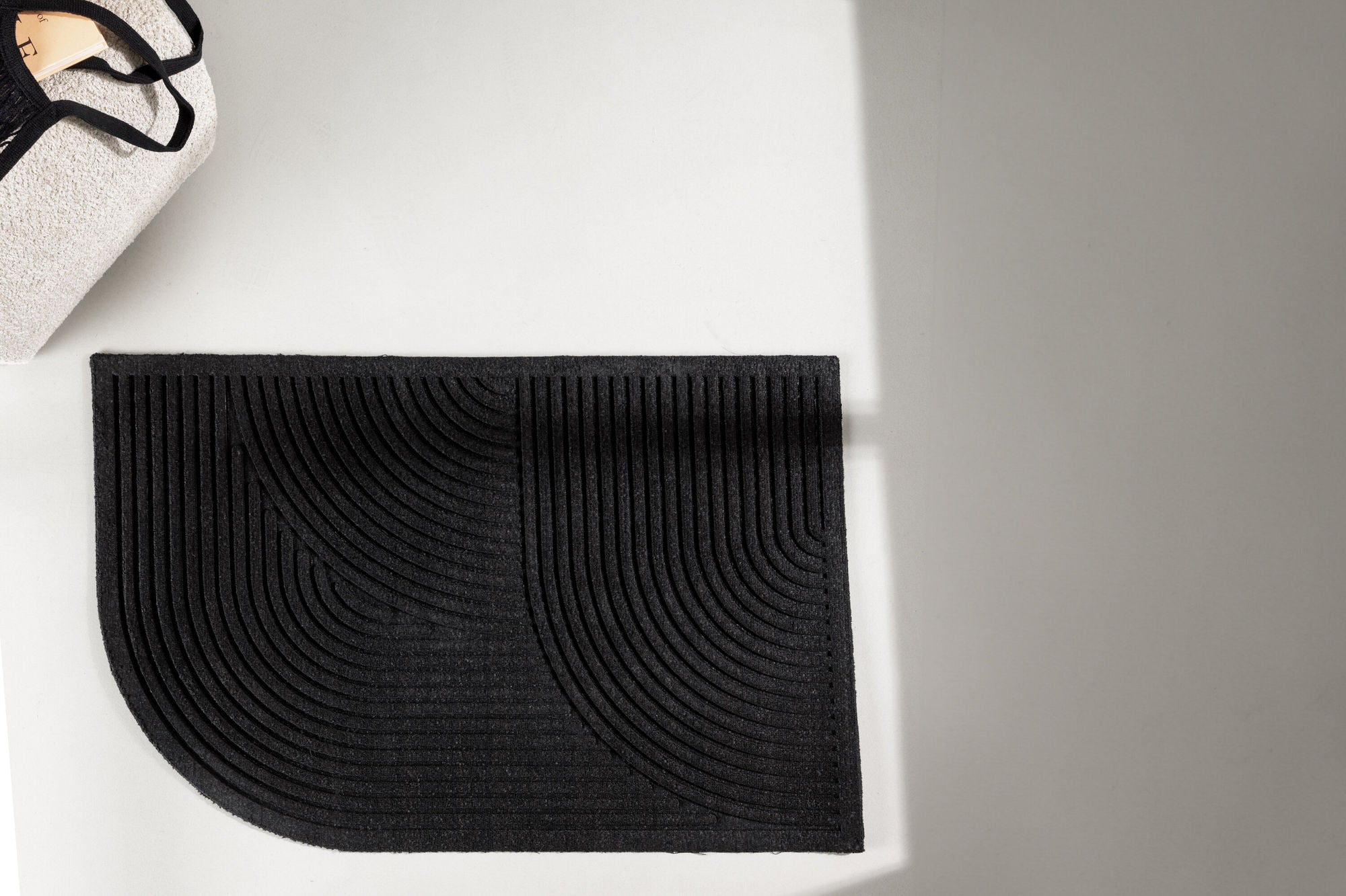 Venture Home Valentino 50% Rubber 50% PP - 60*90-  -Rectangular-Black