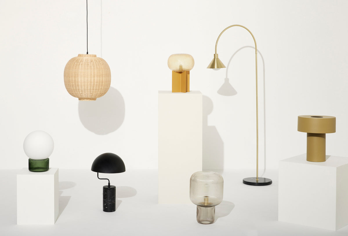 Rør-gulvlampe i messing