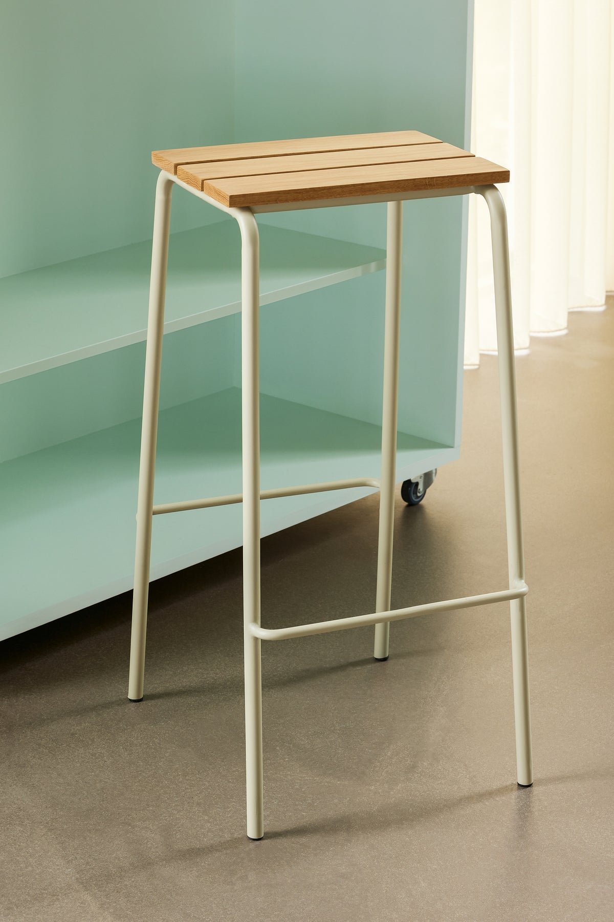 Stilt barstol sand
