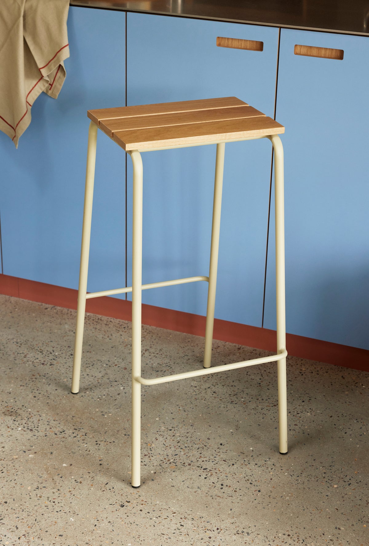 Stilt barstol sand