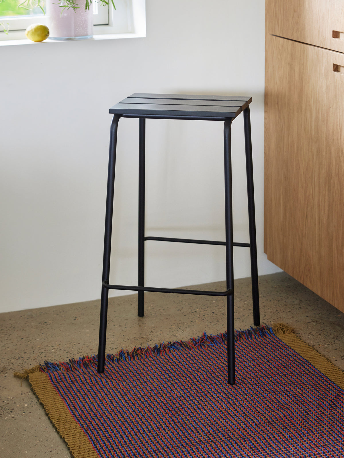 Stilt barstol sort