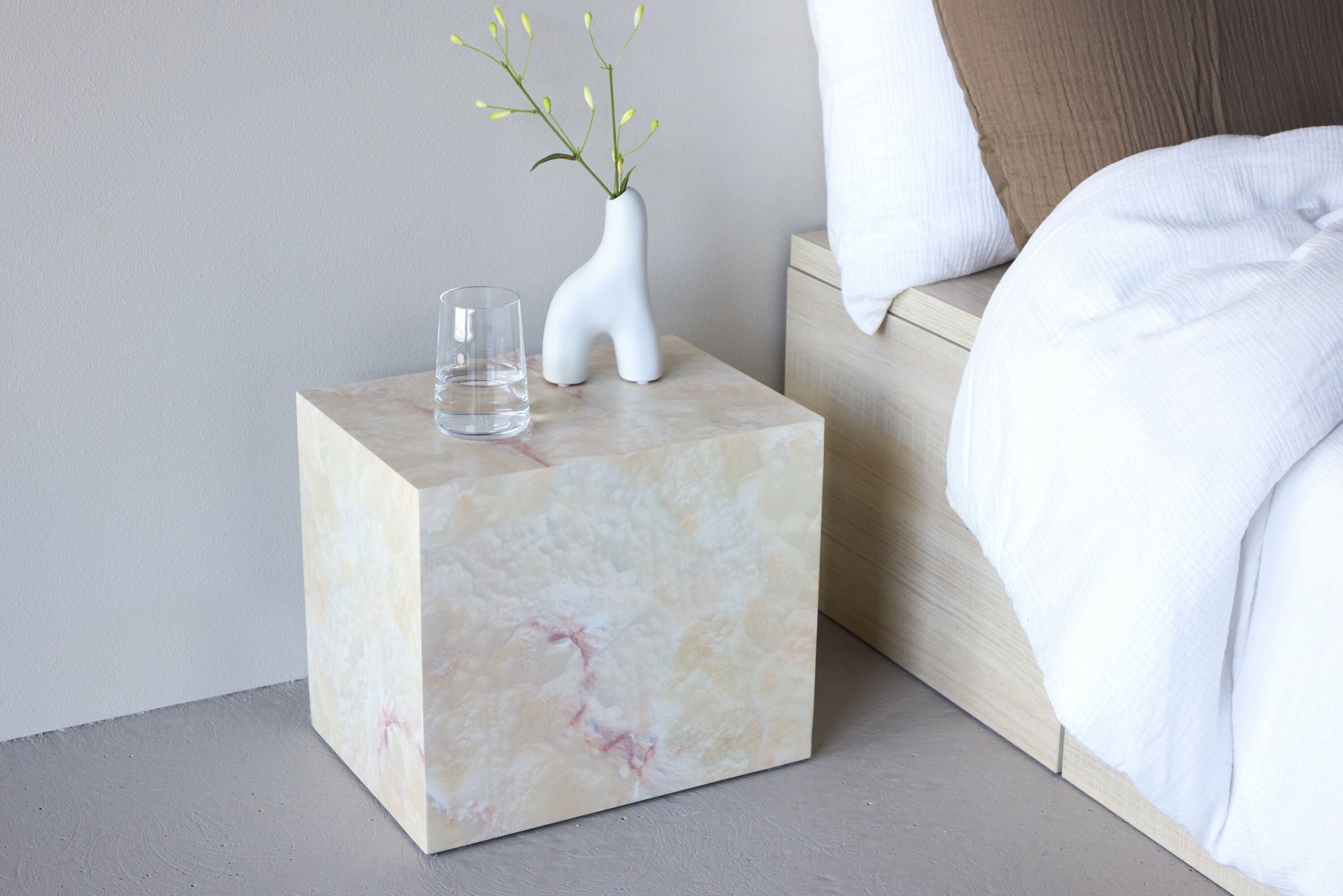 Venture Home York Side bord 30x35x25 cm - Beige Stonelook