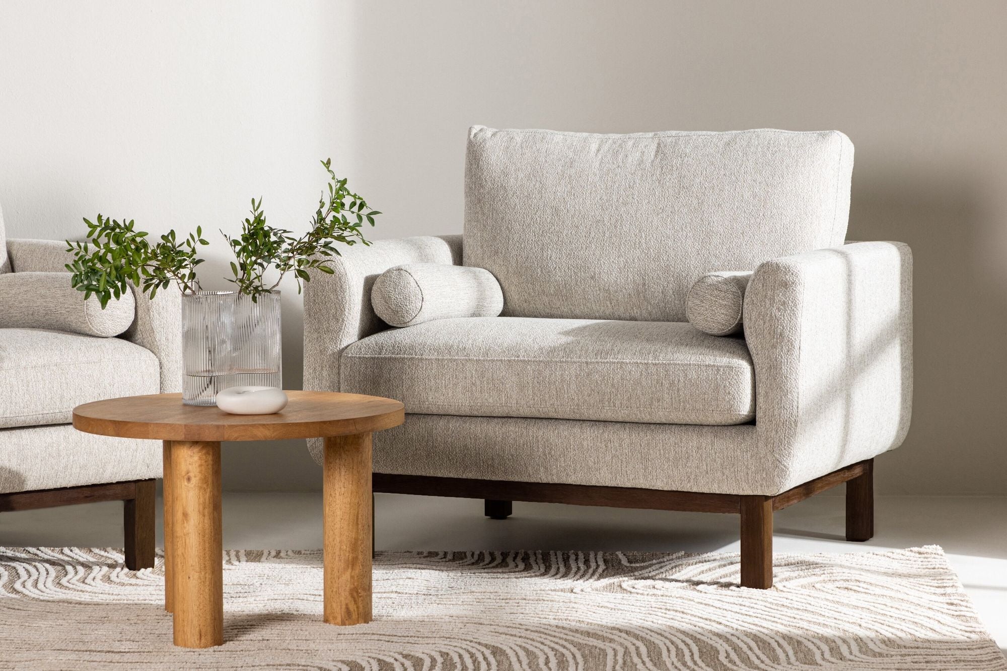 Venture Home Olympos Armchair - Woodlook /  Beige