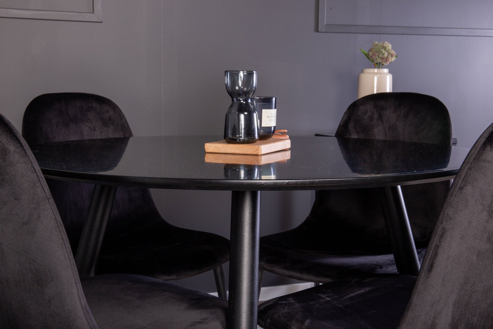 Venture Home Plaza Runt Matbord - Svart / Svart - ø100*H75 +Polar Spisebordsstol - Black legs / Black Velvet _4