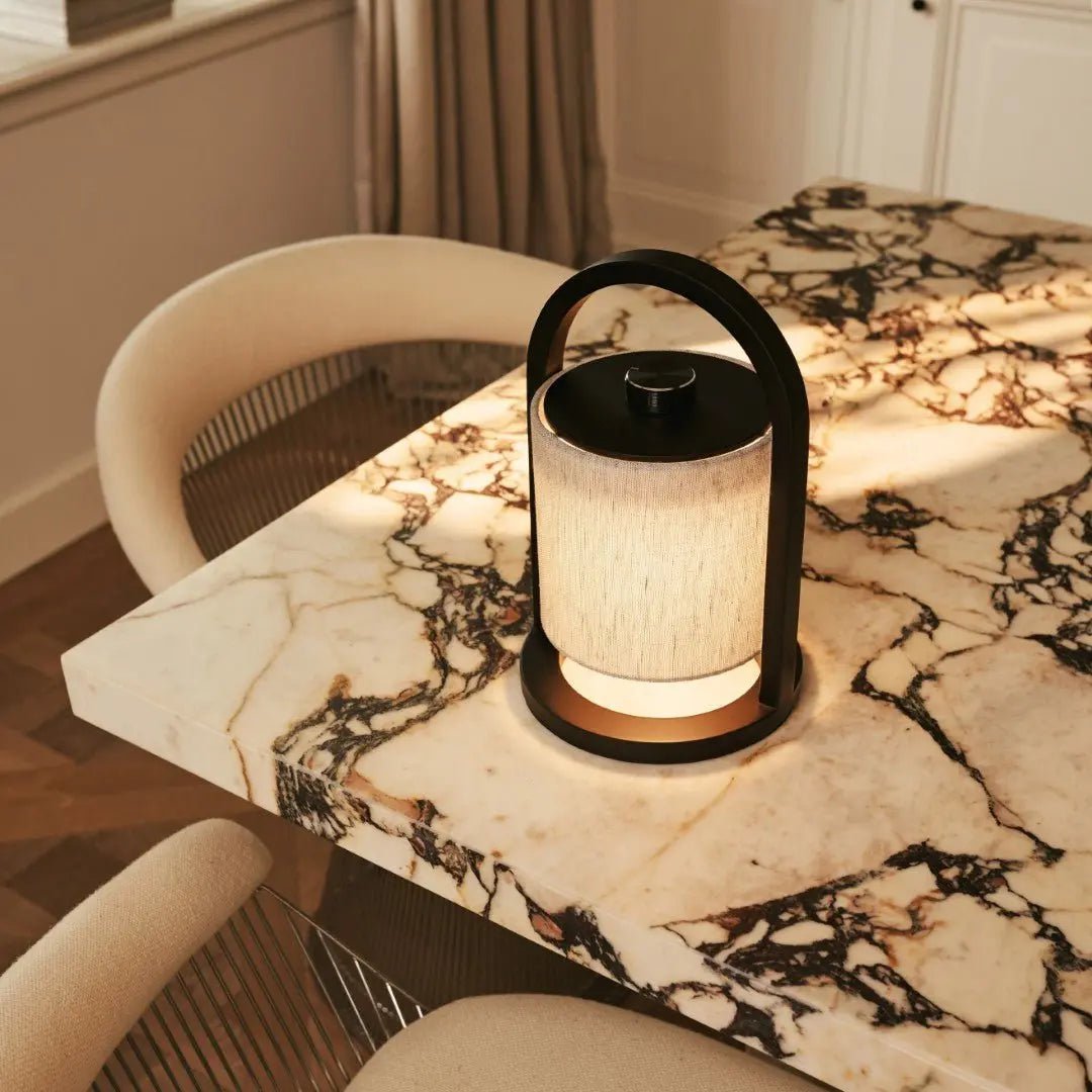 River Black & Grey genopladelig træ bordlampe