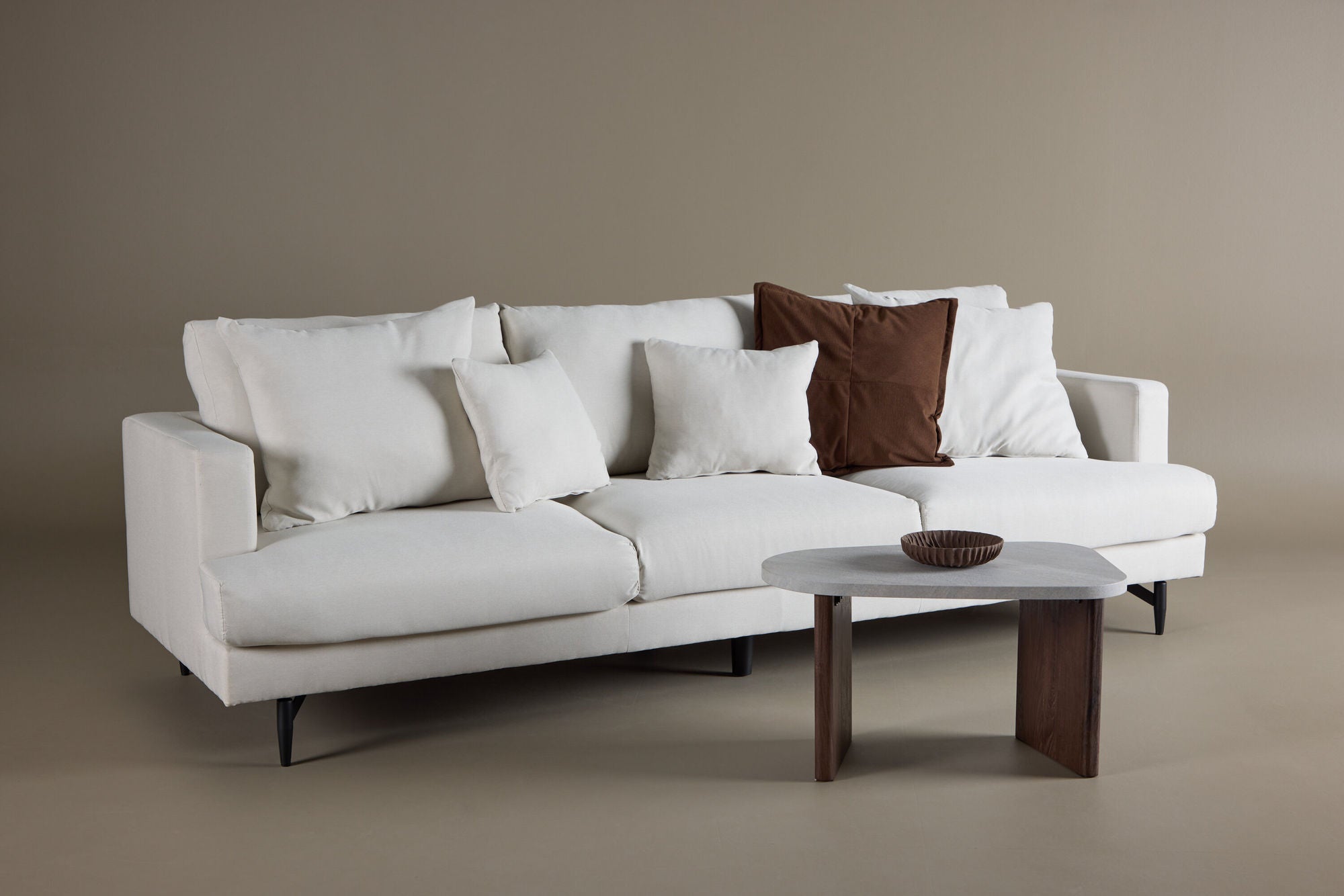 Venture Home Sofia Sofa - Black / Beige Fabric / linen