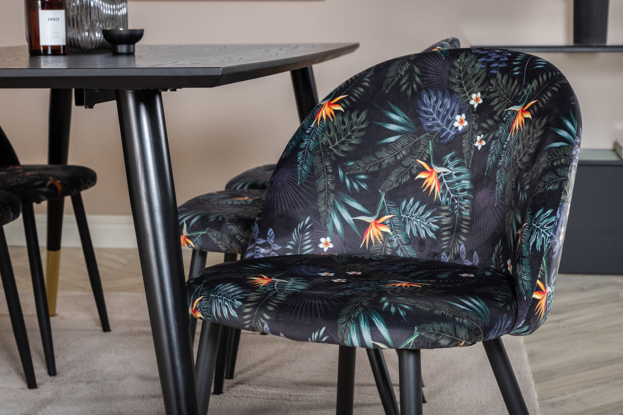 Venture Home Dipp spisebord - 180*90cm - Black / Black Brass+Velvet Spisebordsstol - Black Flower fabric_6