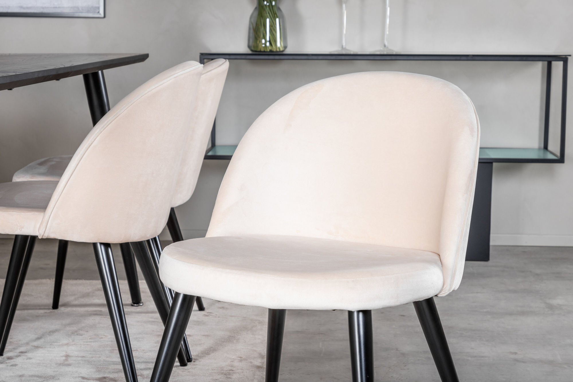 Venture Home Dipp spisebord - 180*90cm - Black Veneer / all black legs +Velvet Spisebordsstol - Beige / Black_6