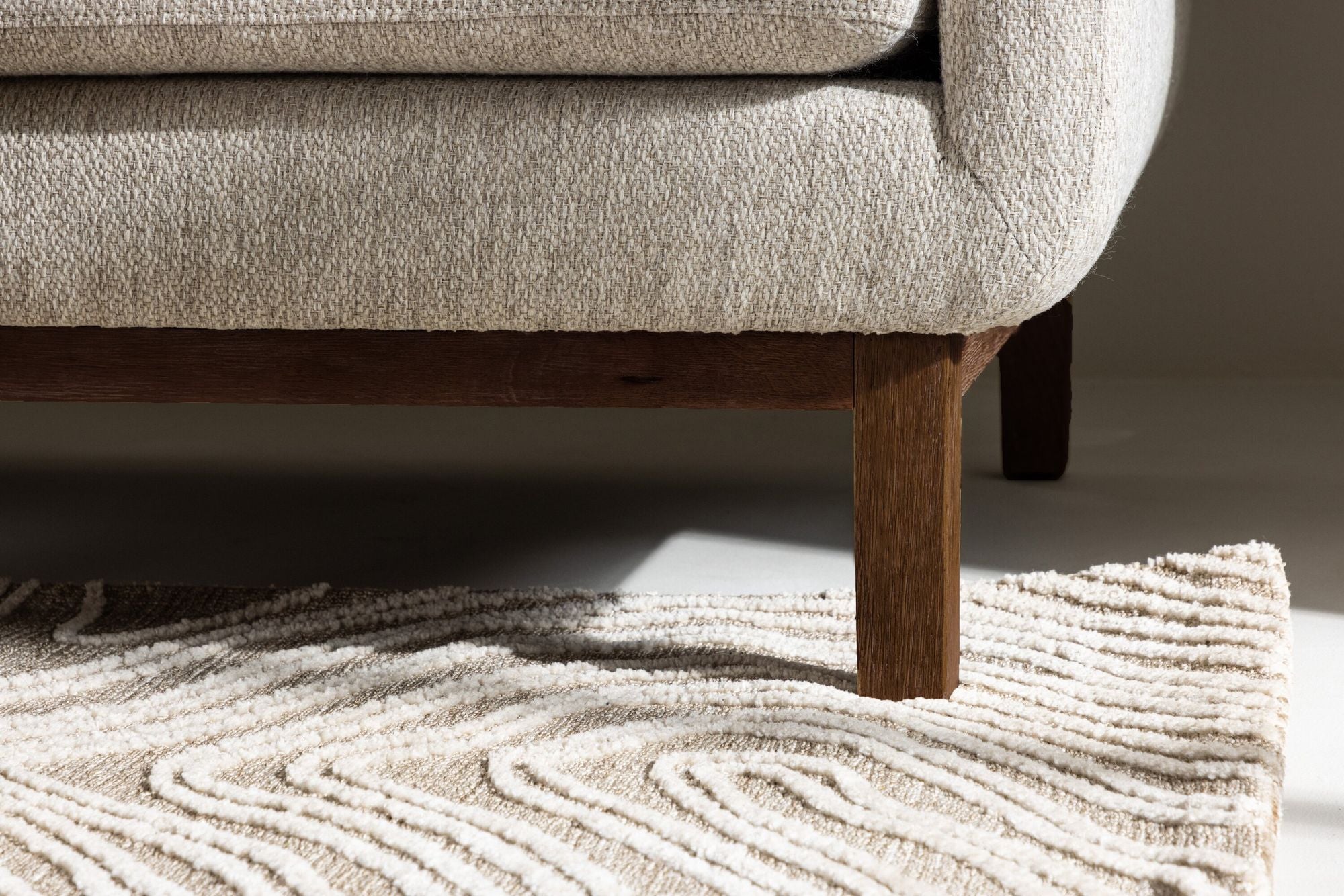 Venture Home Olympos 3-seat Sofa - Woodlook / Beige
