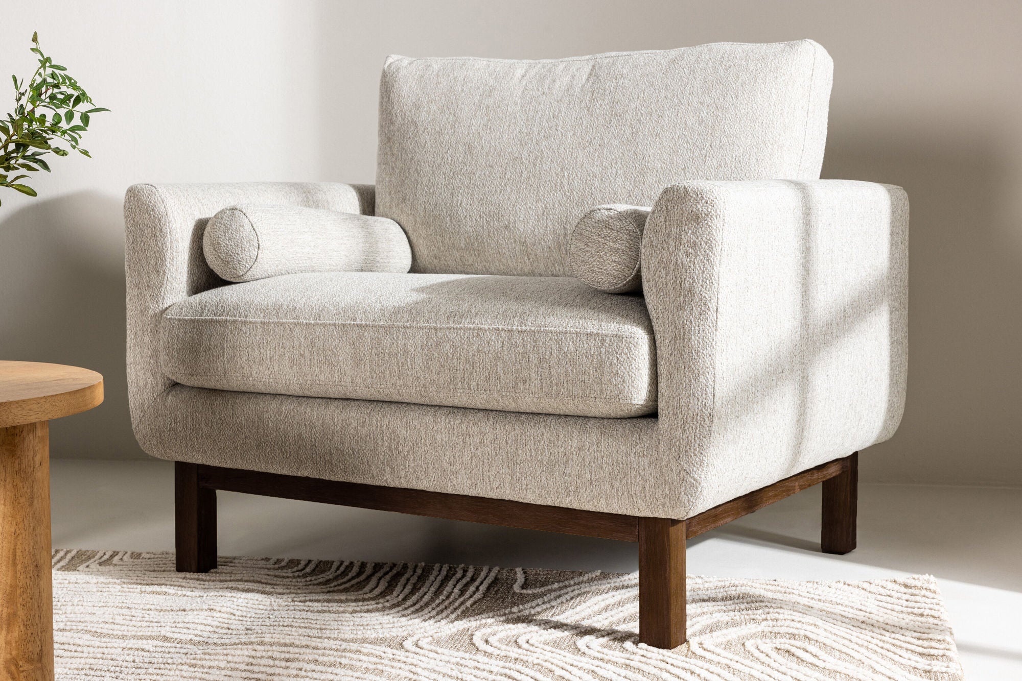 Venture Home Olympos Armchair - Woodlook /  Beige