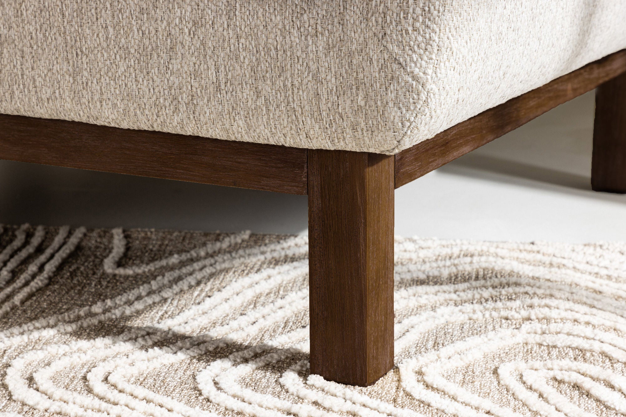 Venture Home Olympos Armchair - Woodlook /  Beige