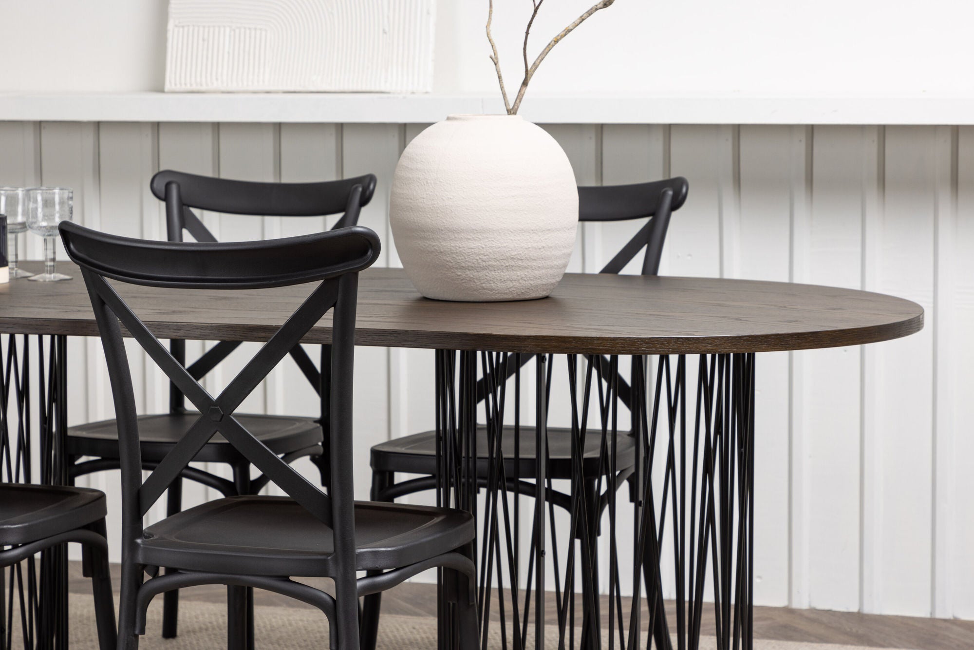 Venture Home Stone oval spisebord - Black / Mocca Veneer +Crosett Spisebordsstol - Matte Black / Matte Black Plastic _4