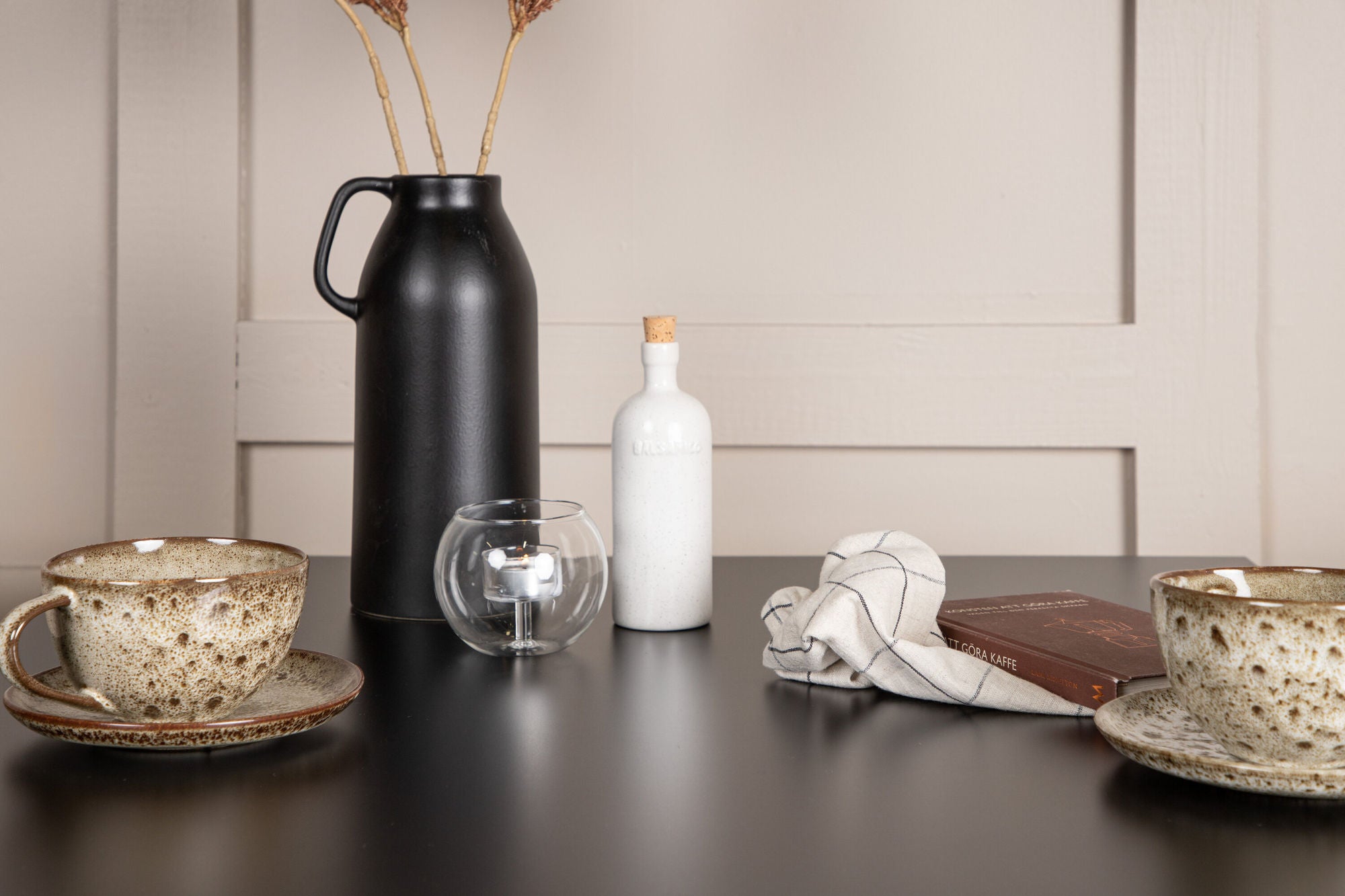 Venture Home Tempe spisebord - Black / Black MDF +Limhamn Light stol - Black / Beige Velvet _2