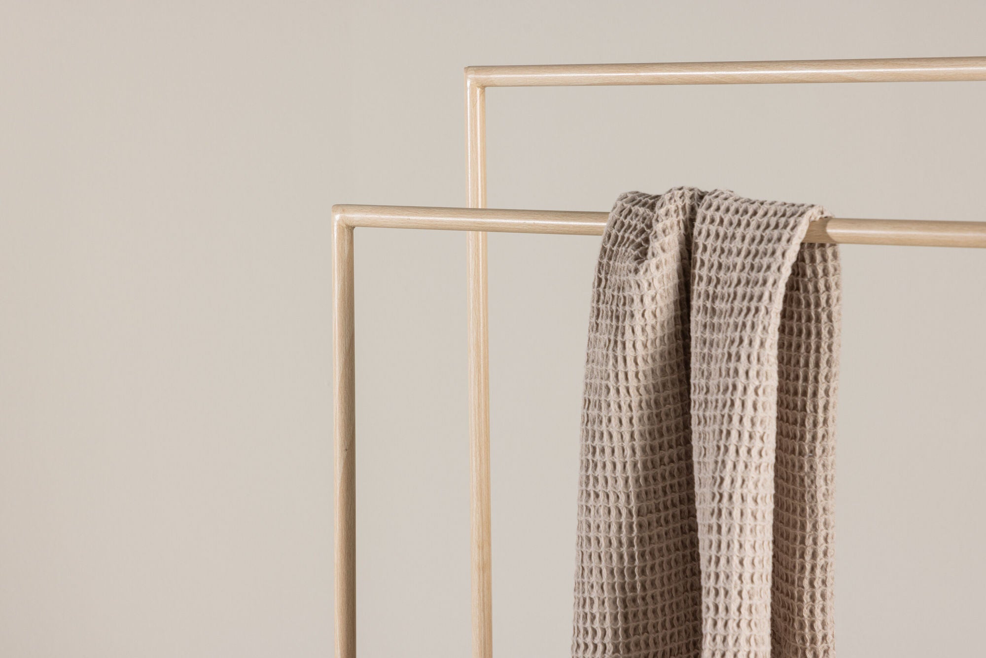 Venture Home Alva Clothing Hanger - Whitewash / Steel