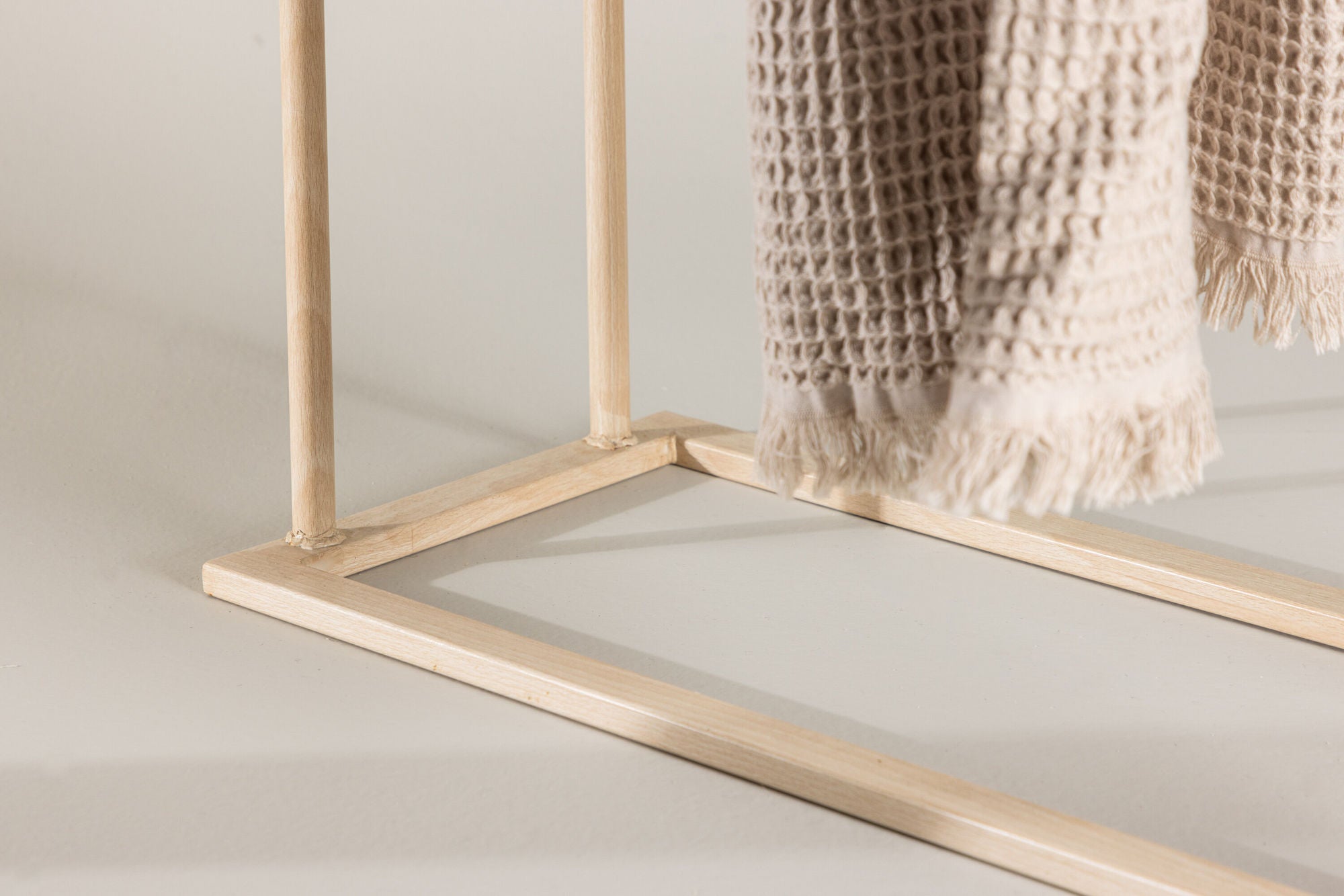 Venture Home Alva Clothing Hanger - Whitewash / Steel