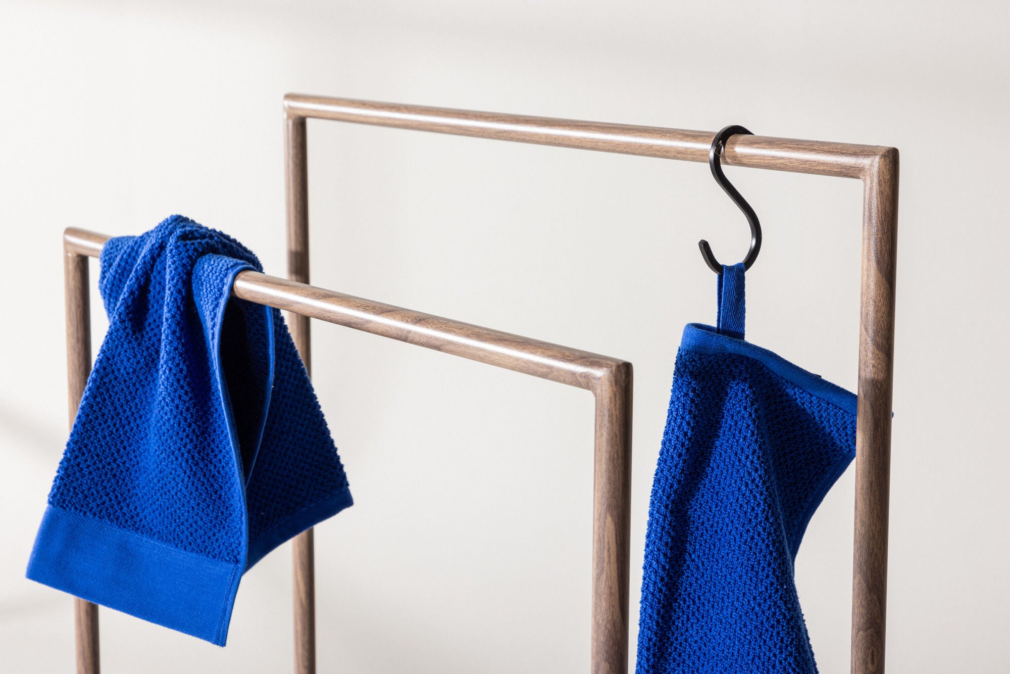 Venture Home Alva Clothing Hanger - Mocca / Steel