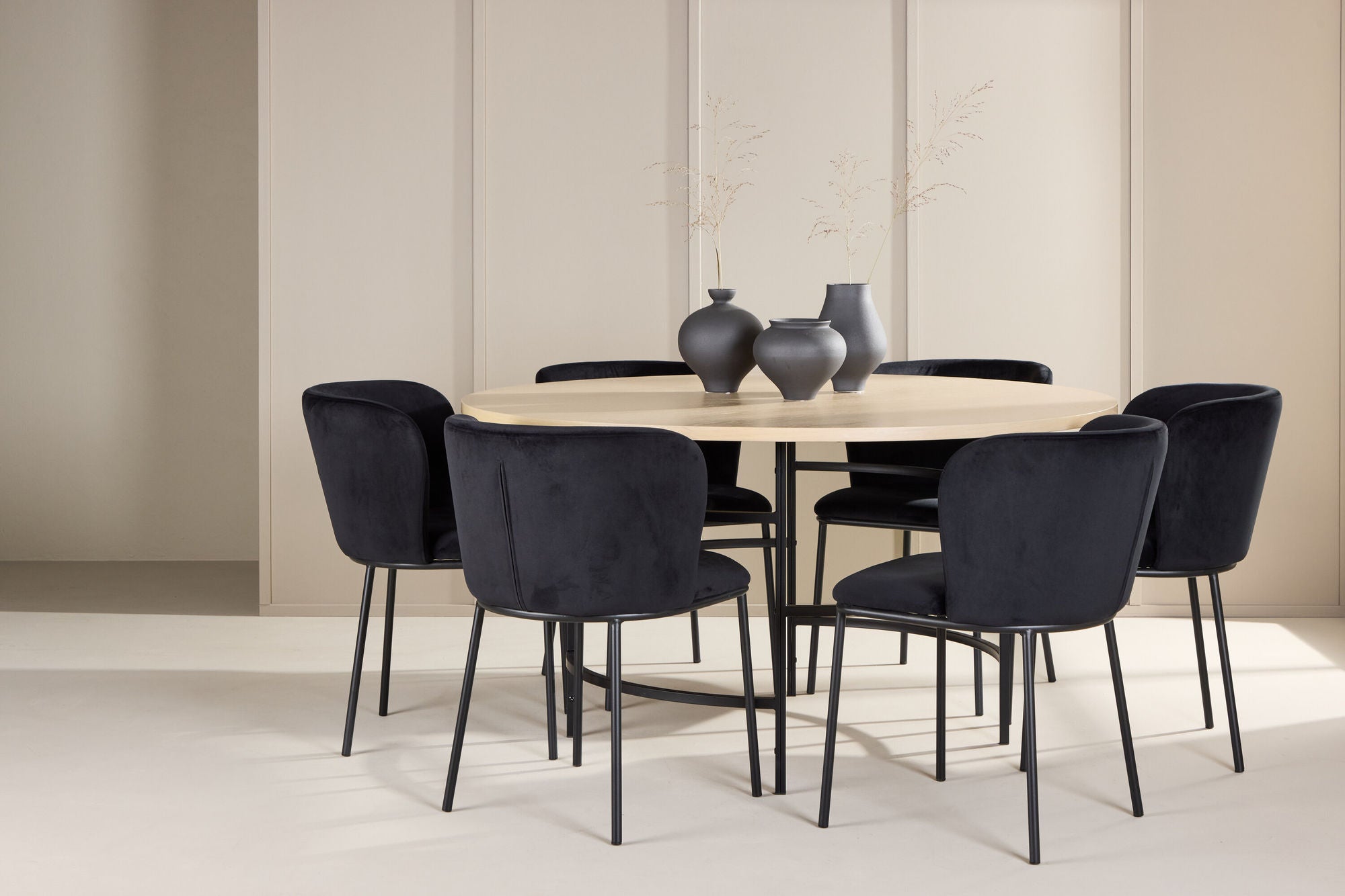 Venture Home Copenhagen bord - Whitewash/Black with 6 Edina stol - Black