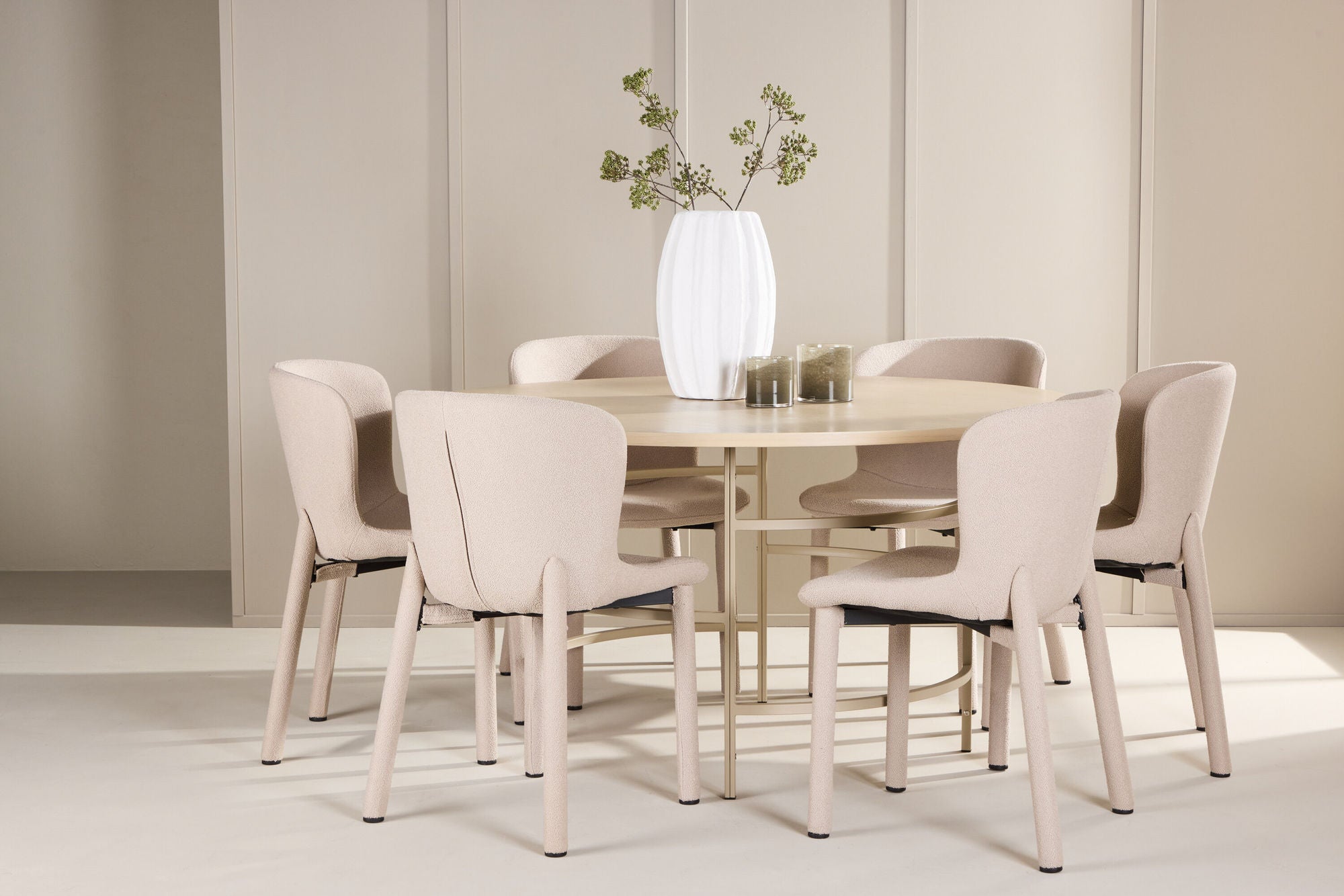 Venture Home Copenhagen bord - Whitewash/Beige with 6 Astoria stol - Beige