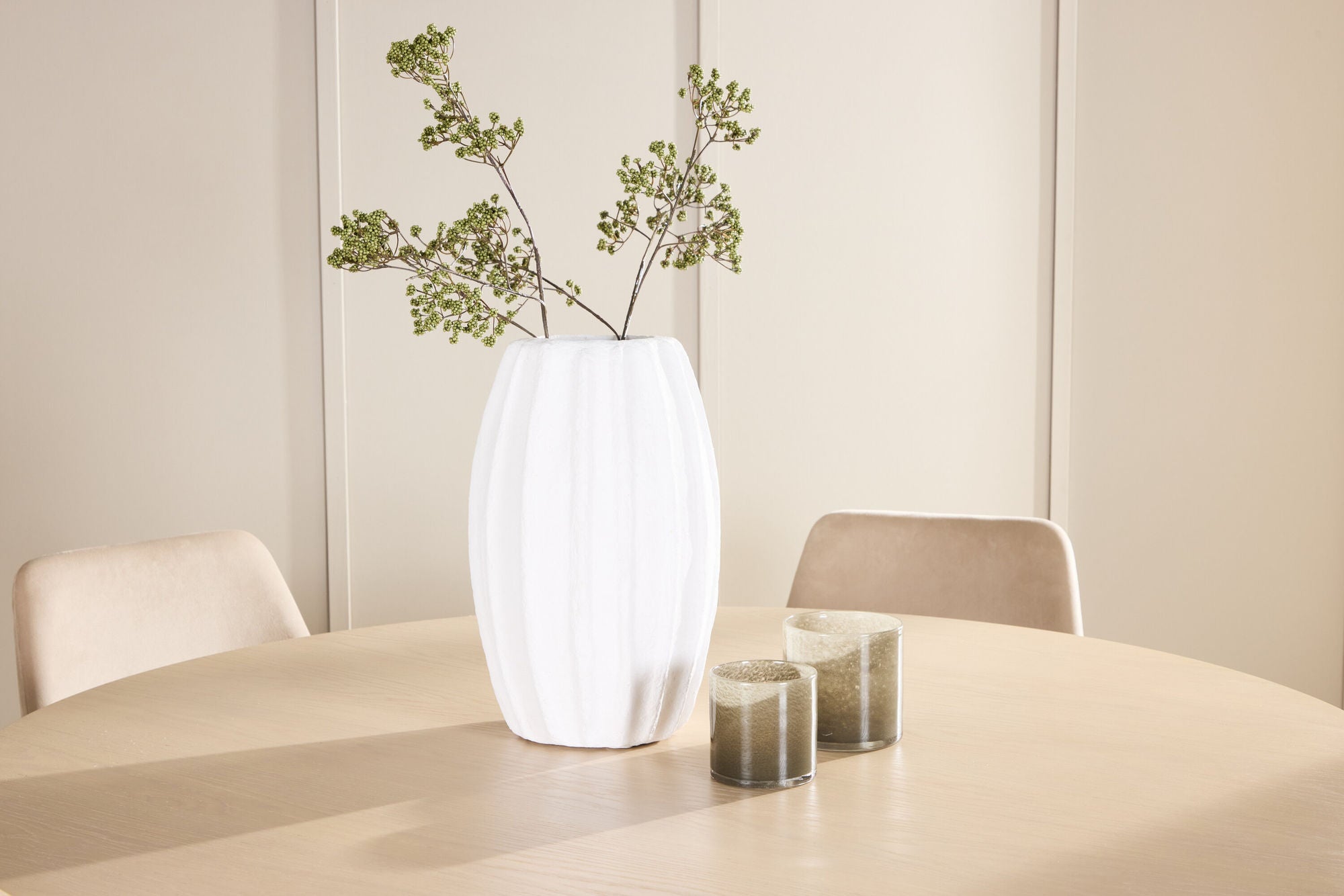 Venture Home Copenhagen bord - Whitewash/Beige with 6 Night stol - Black / Beige