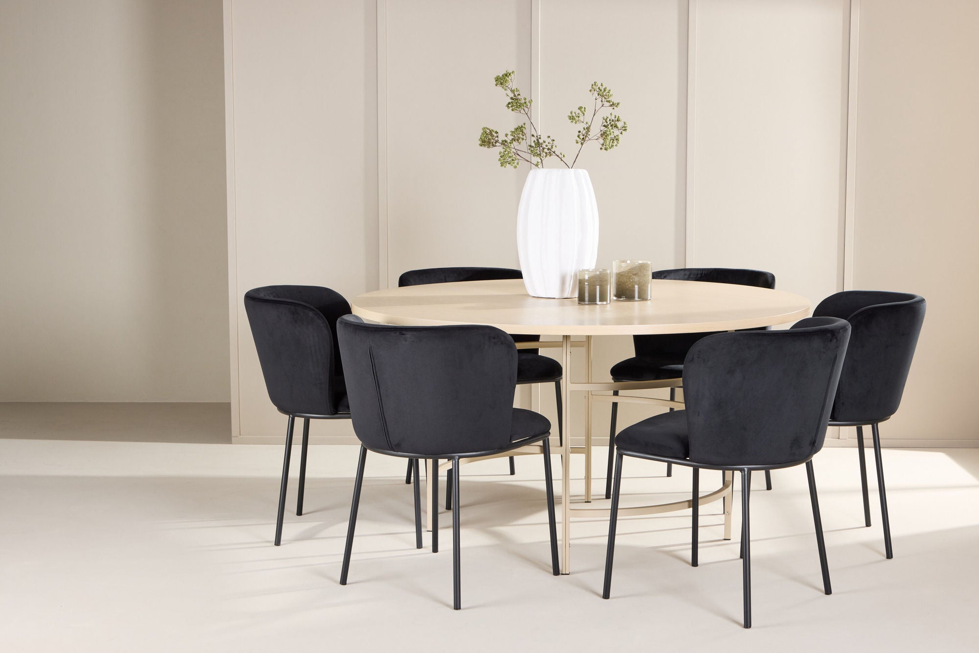 Venture Home Copenhagen bord - Whitewash/Beige with 6 Edina stol - Black