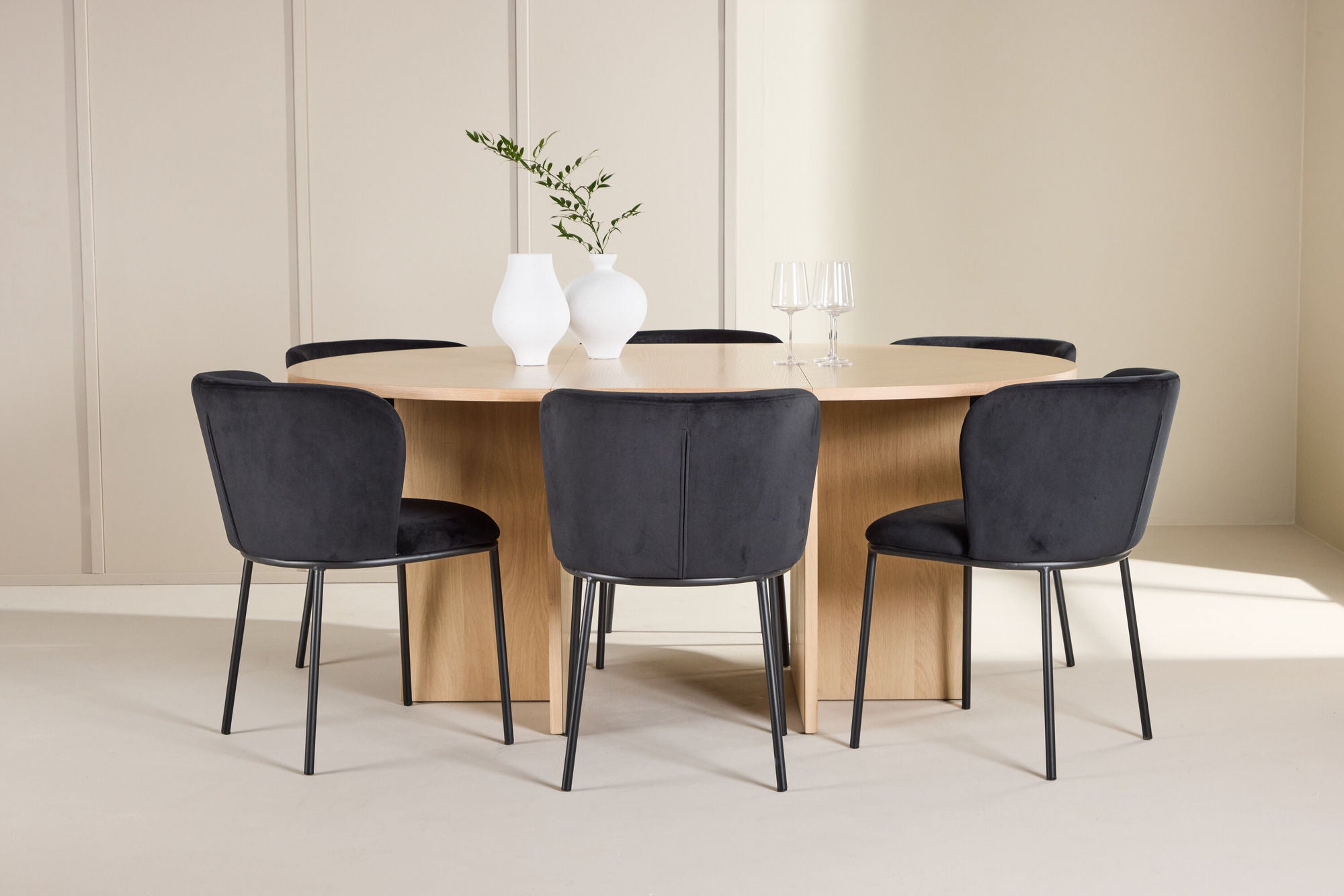 Venture Home Strada bord - Whitewash with 6 Edina stol - Black