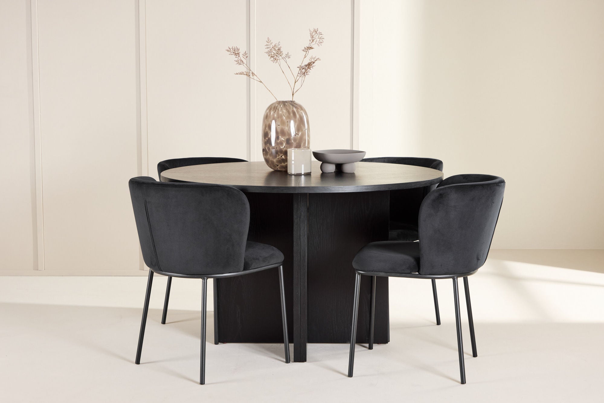 Venture Home Strada bord - Black with 4 Edina stol - Black