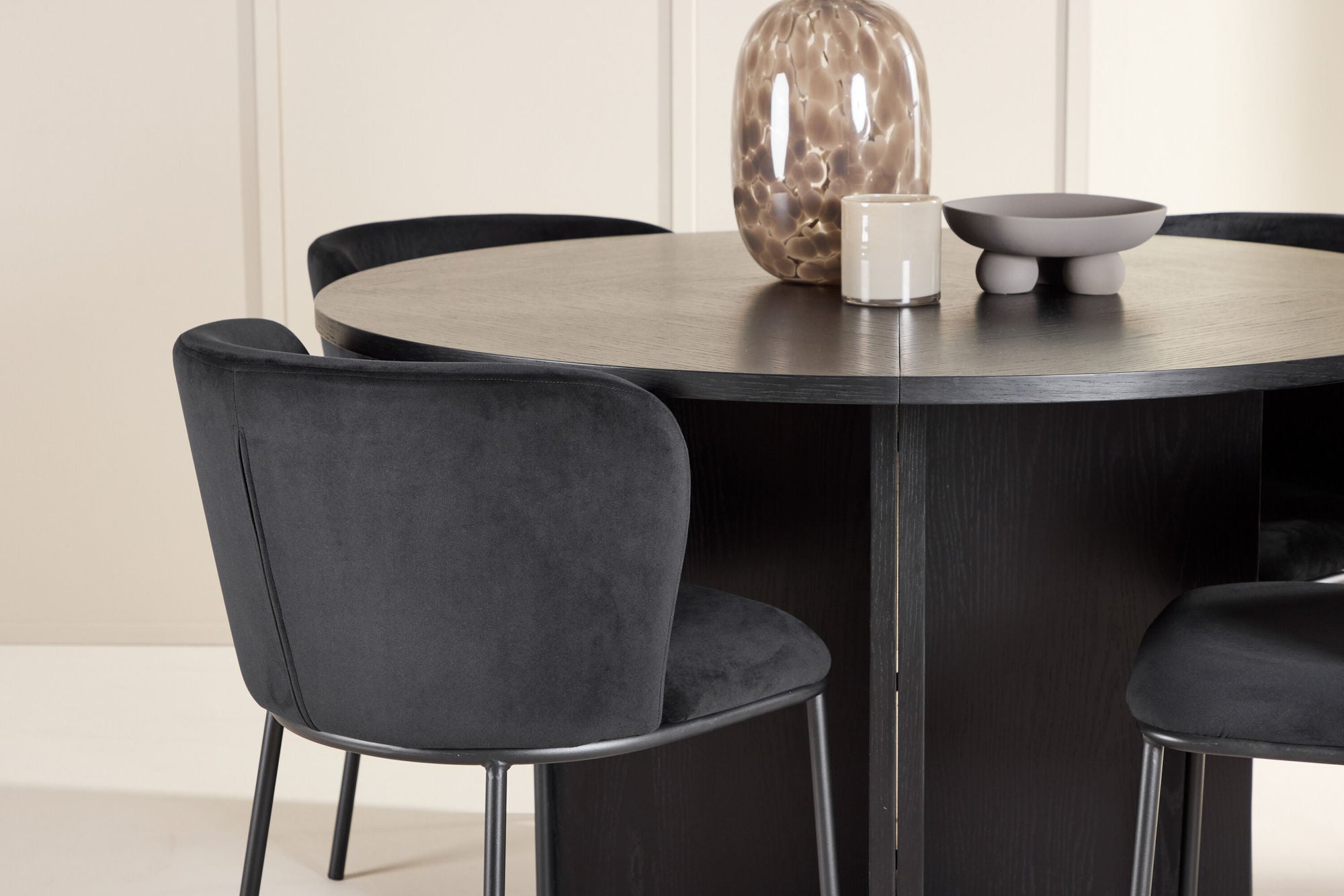Venture Home Strada bord - Black with 4 Edina stol - Black