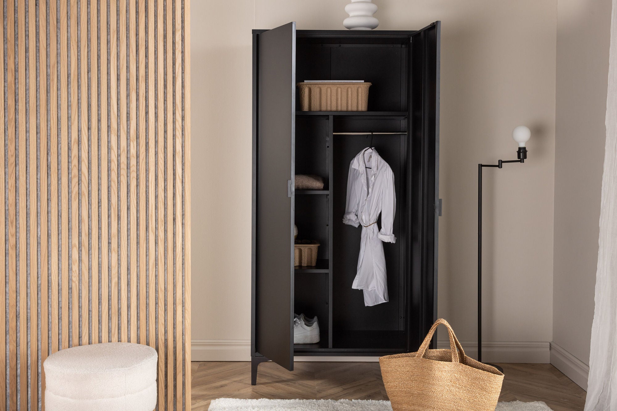 Venture Home Piring Wardrobe - Black / Black - Ersätter 15622-208
