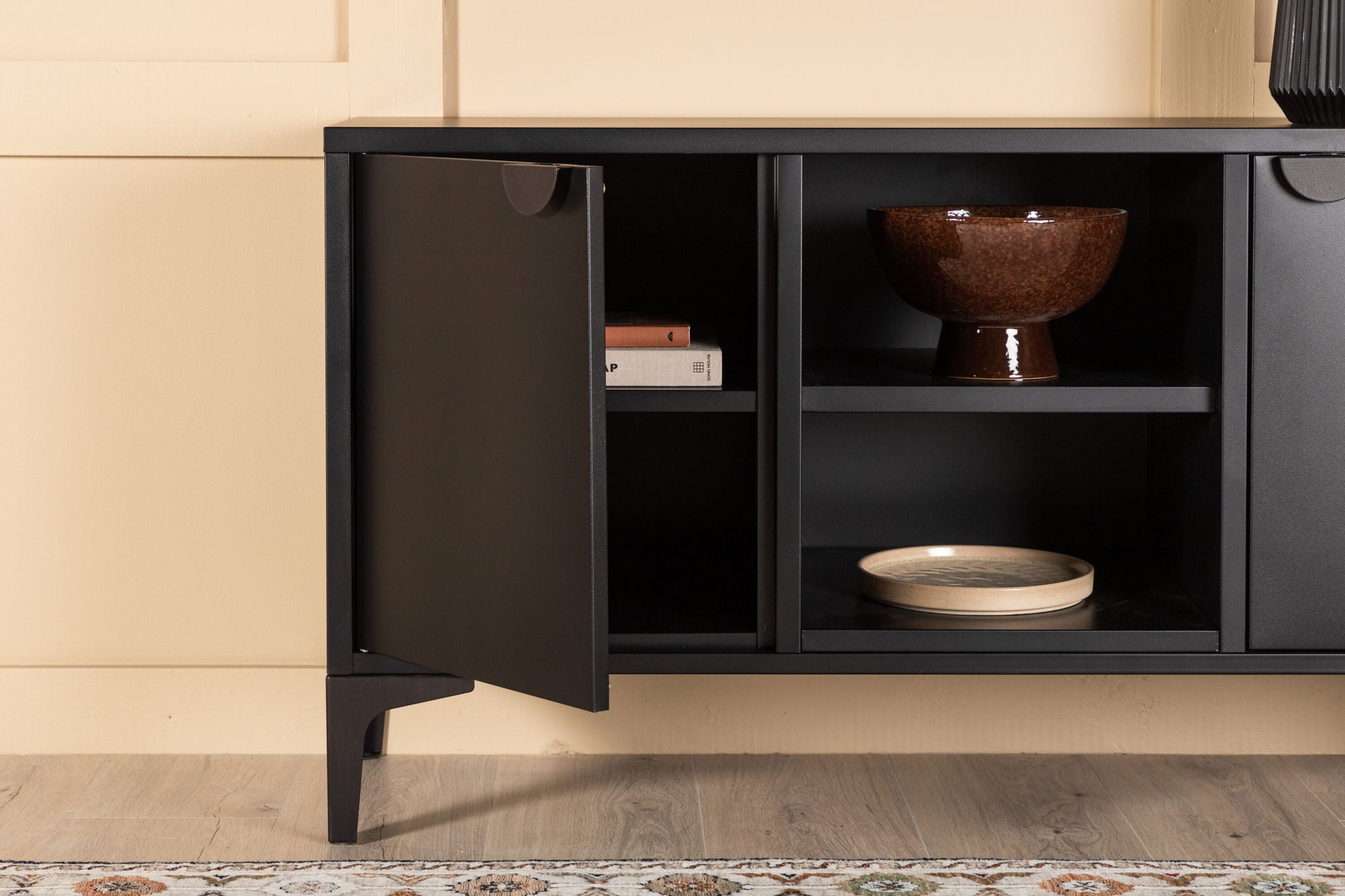 Venture Home Piring TV-Stand - Black / Black - Ersätter 15618-208