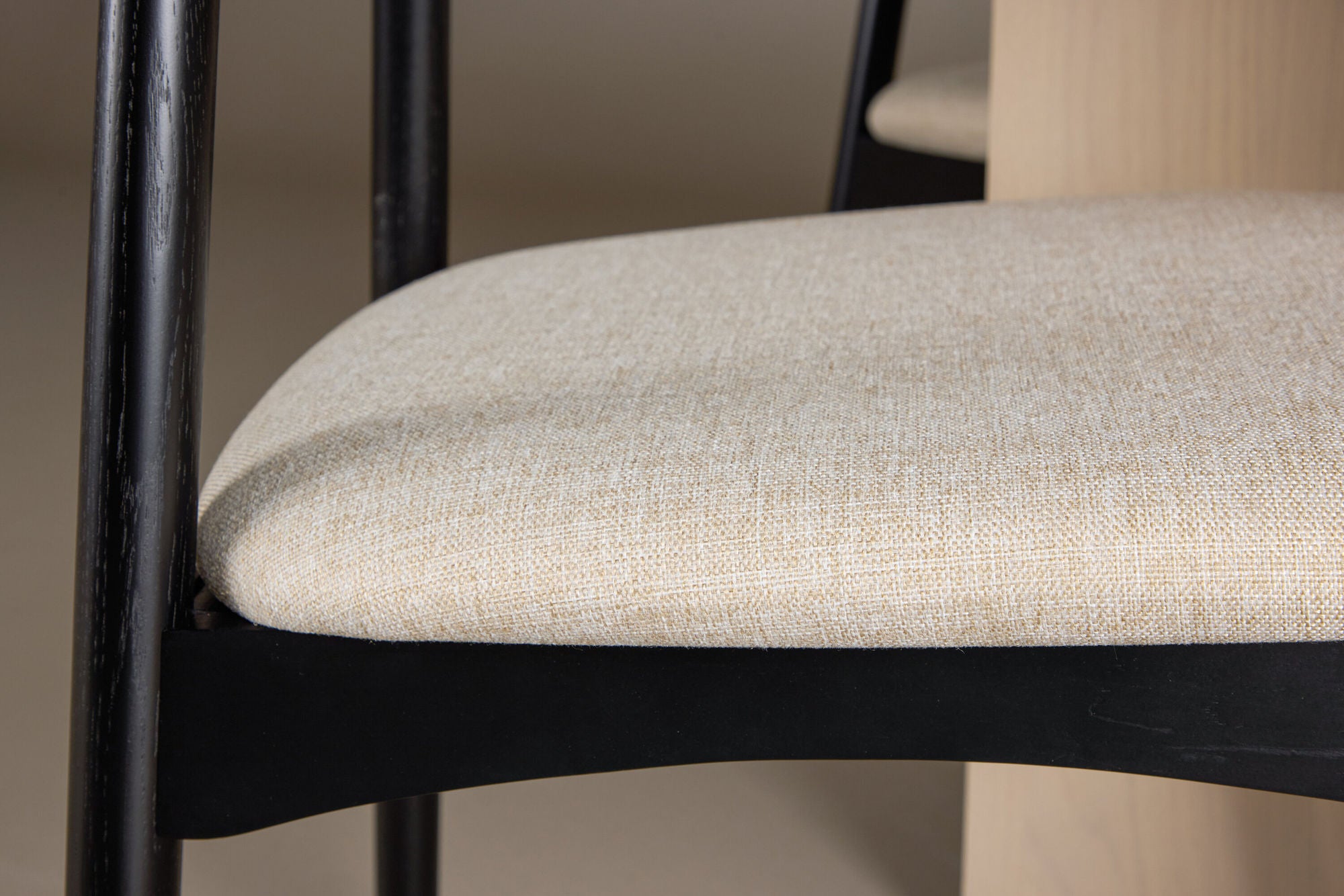 Venture Home Tyresö bord ø120 - Whitewash with Ven stol - Black