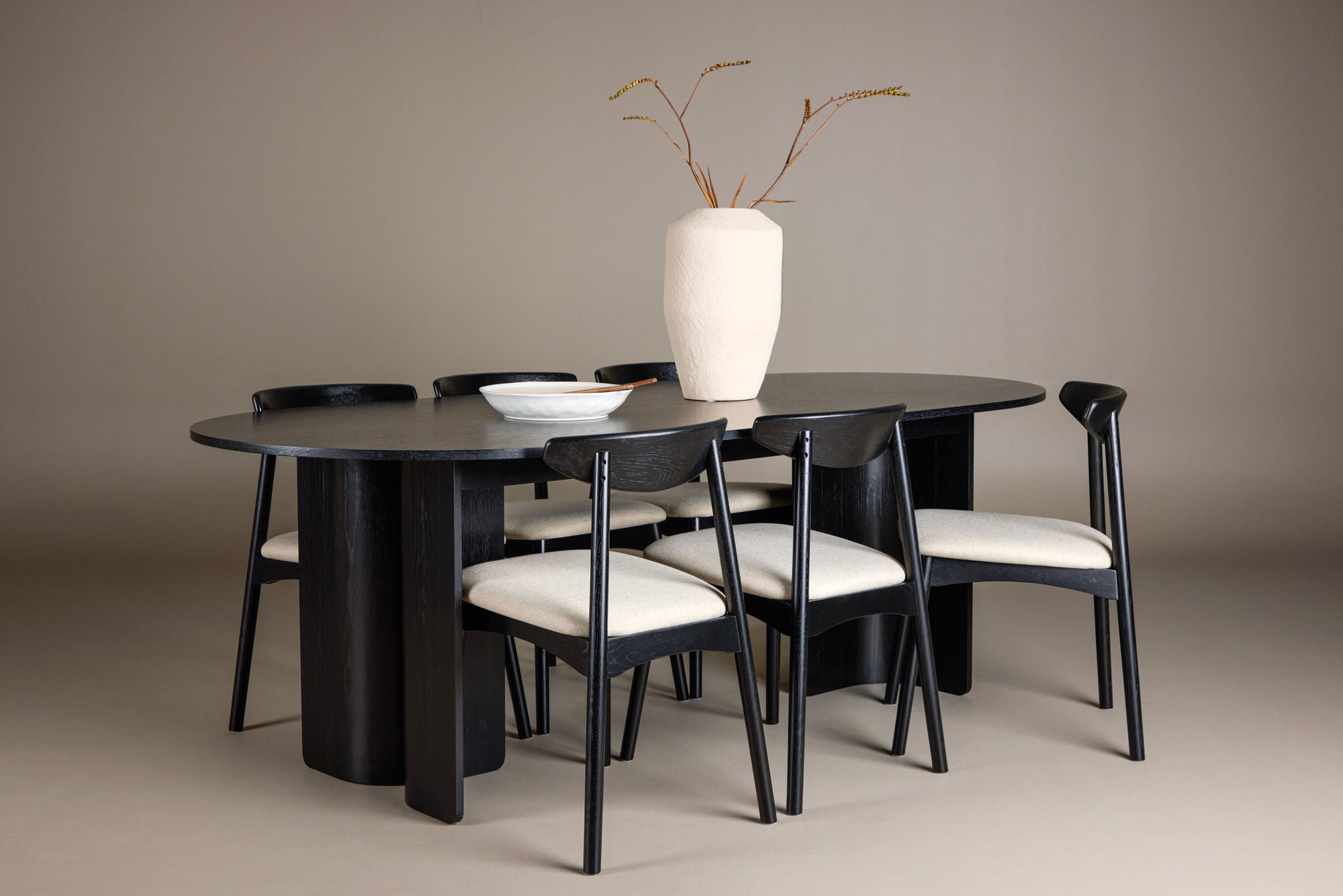Venture Home Tyresö bord 100x220 cm - Black with Ven stol - Black
