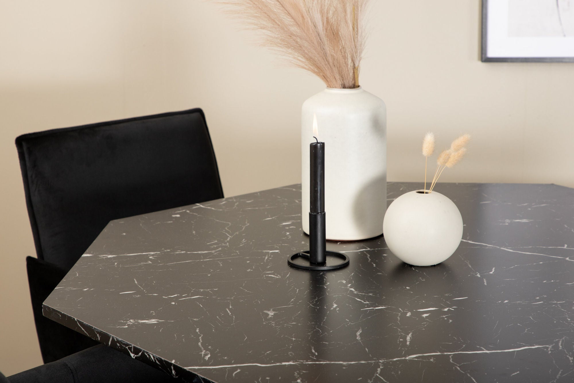 Venture Home Marbs rund spisebord - Black / Black Glass Marble+Petra stol - Distressed Copper / Black Velvet_4