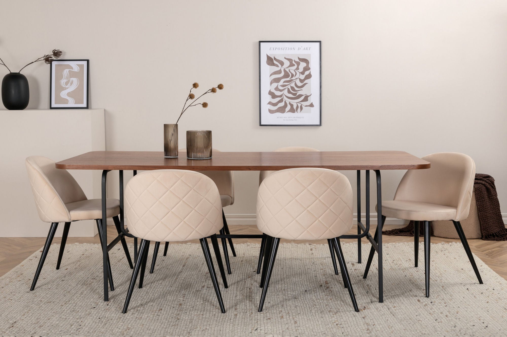 Venture Home Uno spisebord - Black / Walnut Veneer+Velvet Stitches stol - Black / Beige Velvet_6