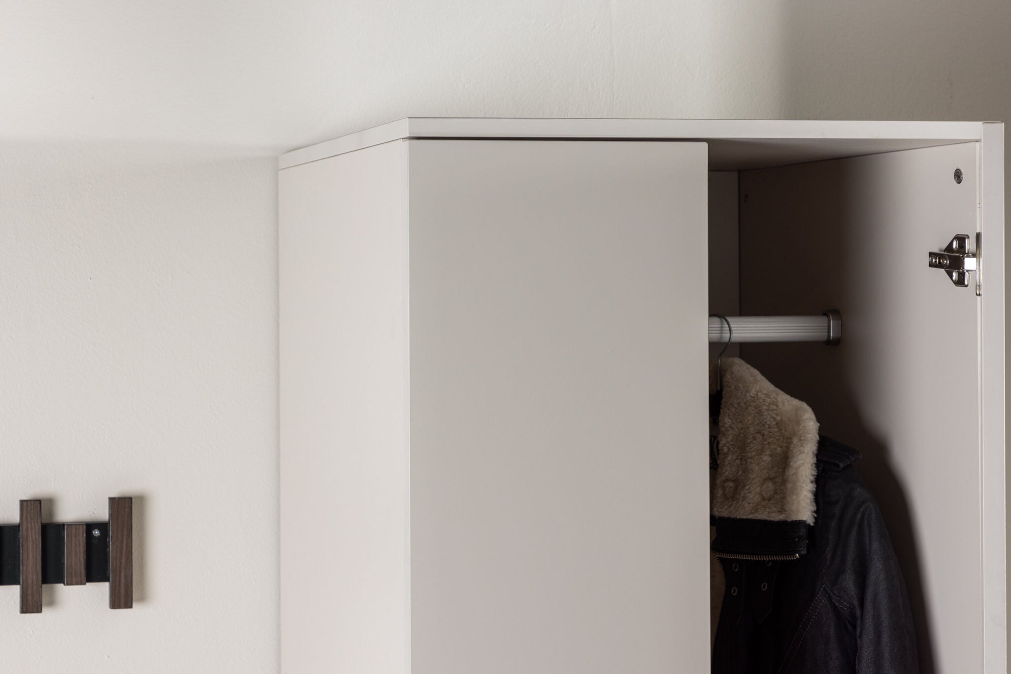 Venture Home Nice  Wardrobe - Beige  /  Melamine Iron Tube