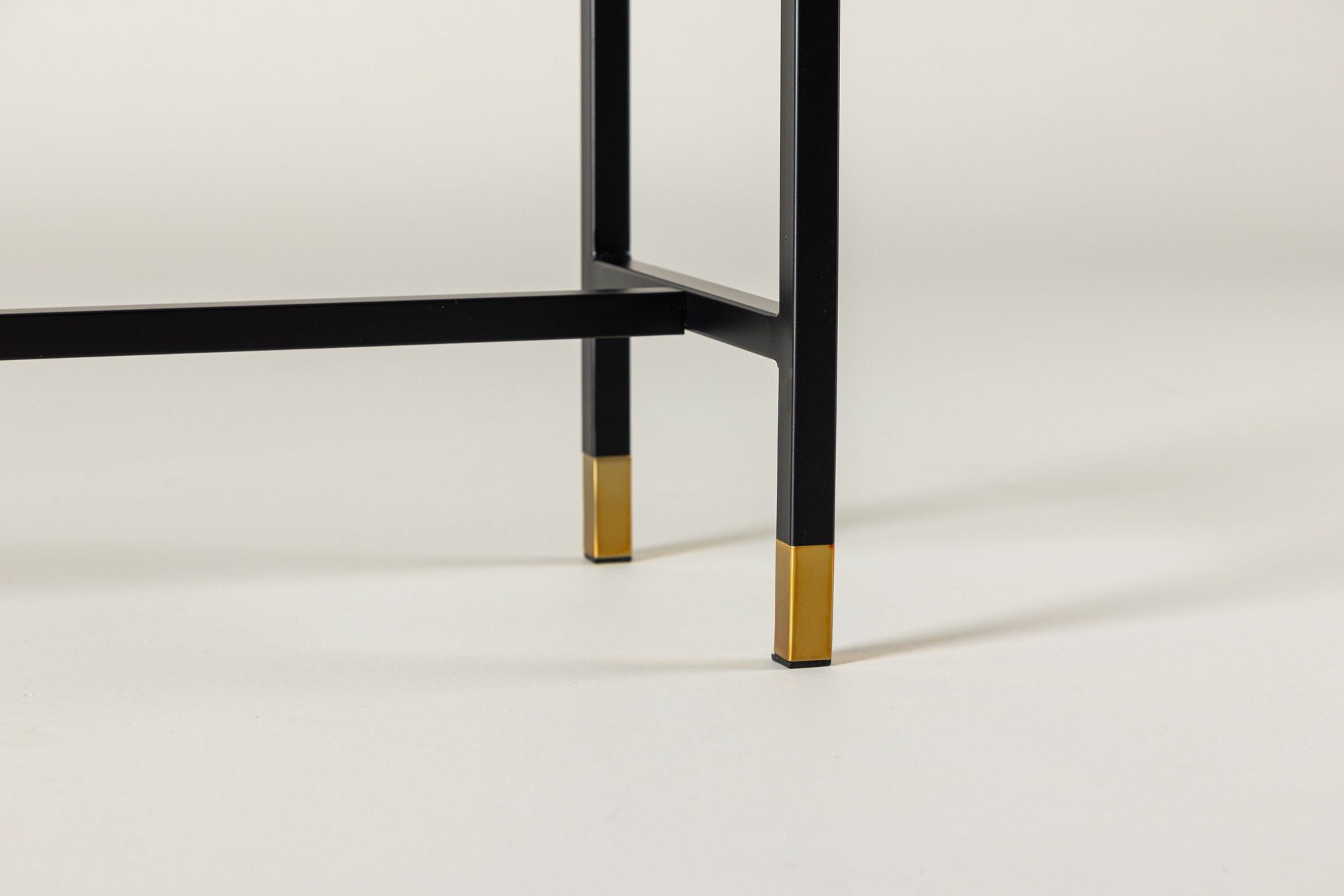 Venture Home Dipp Side bord with reol 100*30*75 - Black / Brass