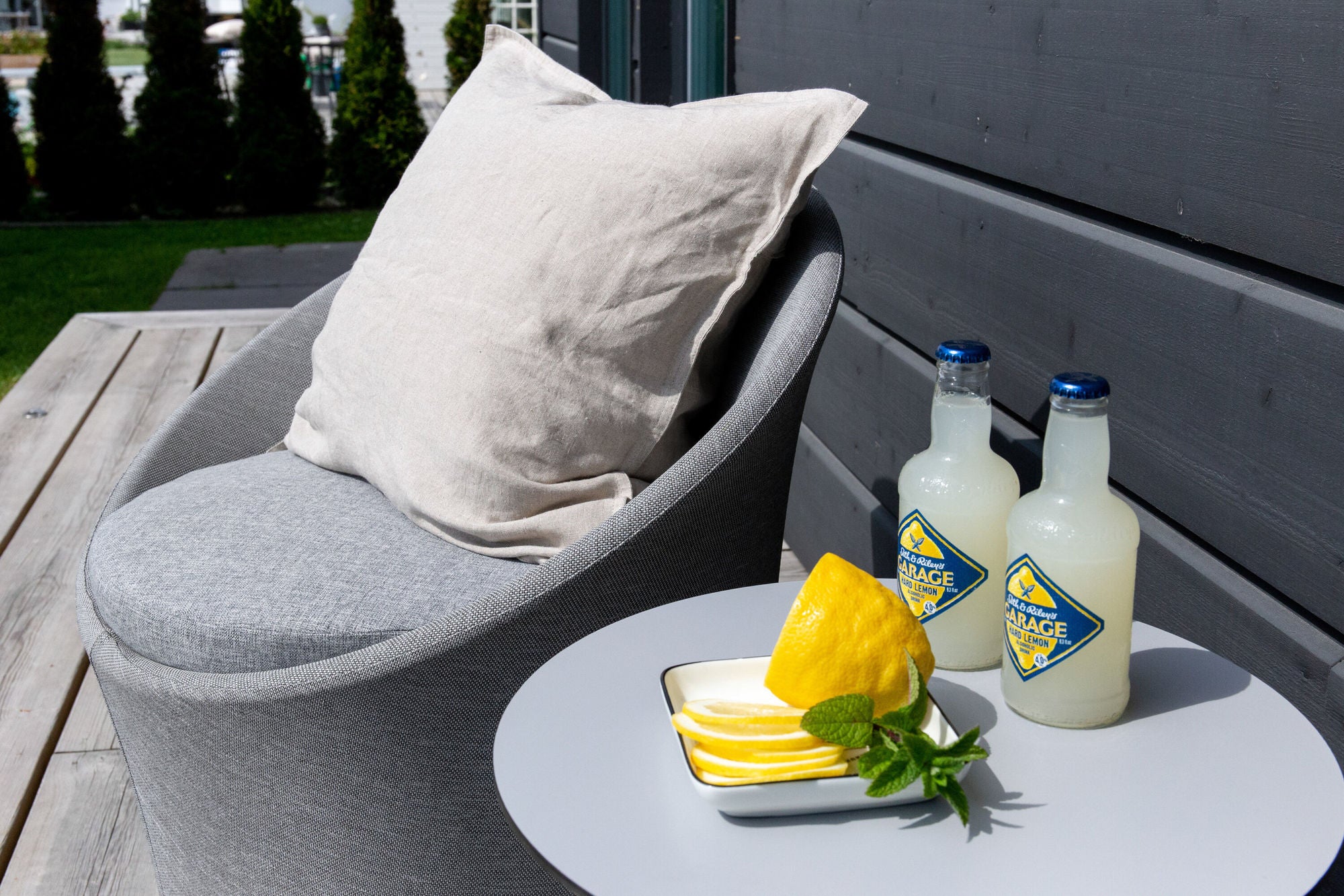 Venture Home Spoga - Lounge Set- White / Grey - -