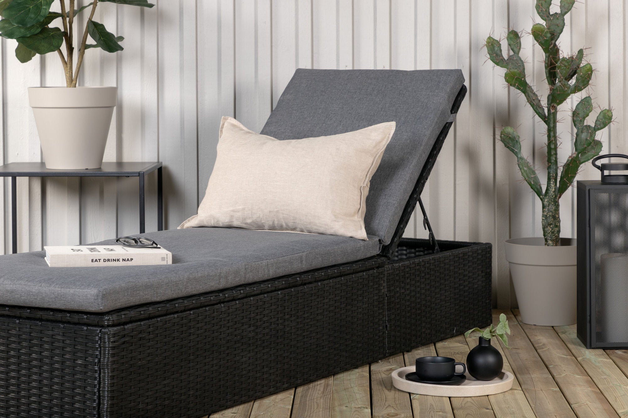Venture Home Quad - Sun Lounge inc. Cushion- Black - Wicker -