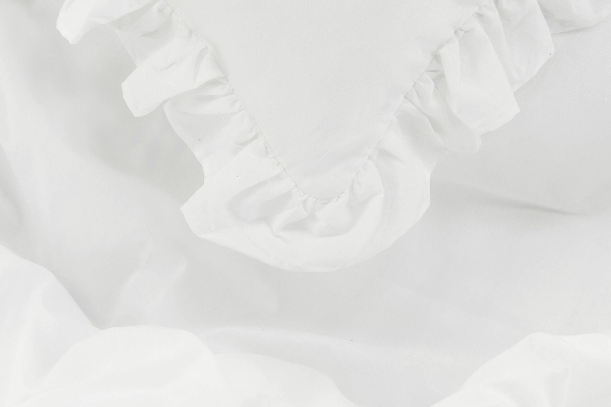 Venture Home Levi Bed Set Cotton w ruffle - White / - 240*220
