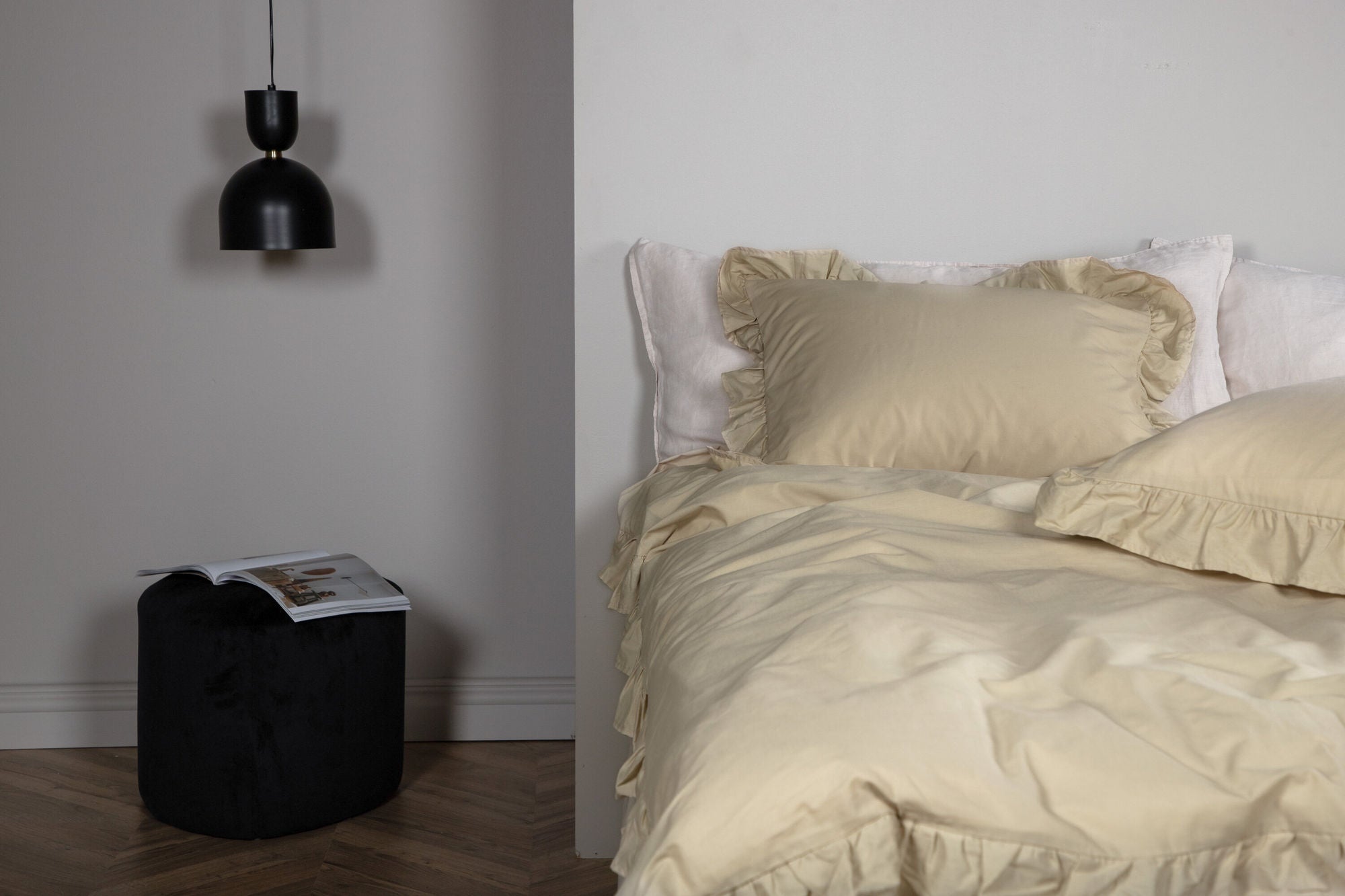 Venture Home Levi Bed Set Cotton w ruffle - Light Yellow / - 240*220