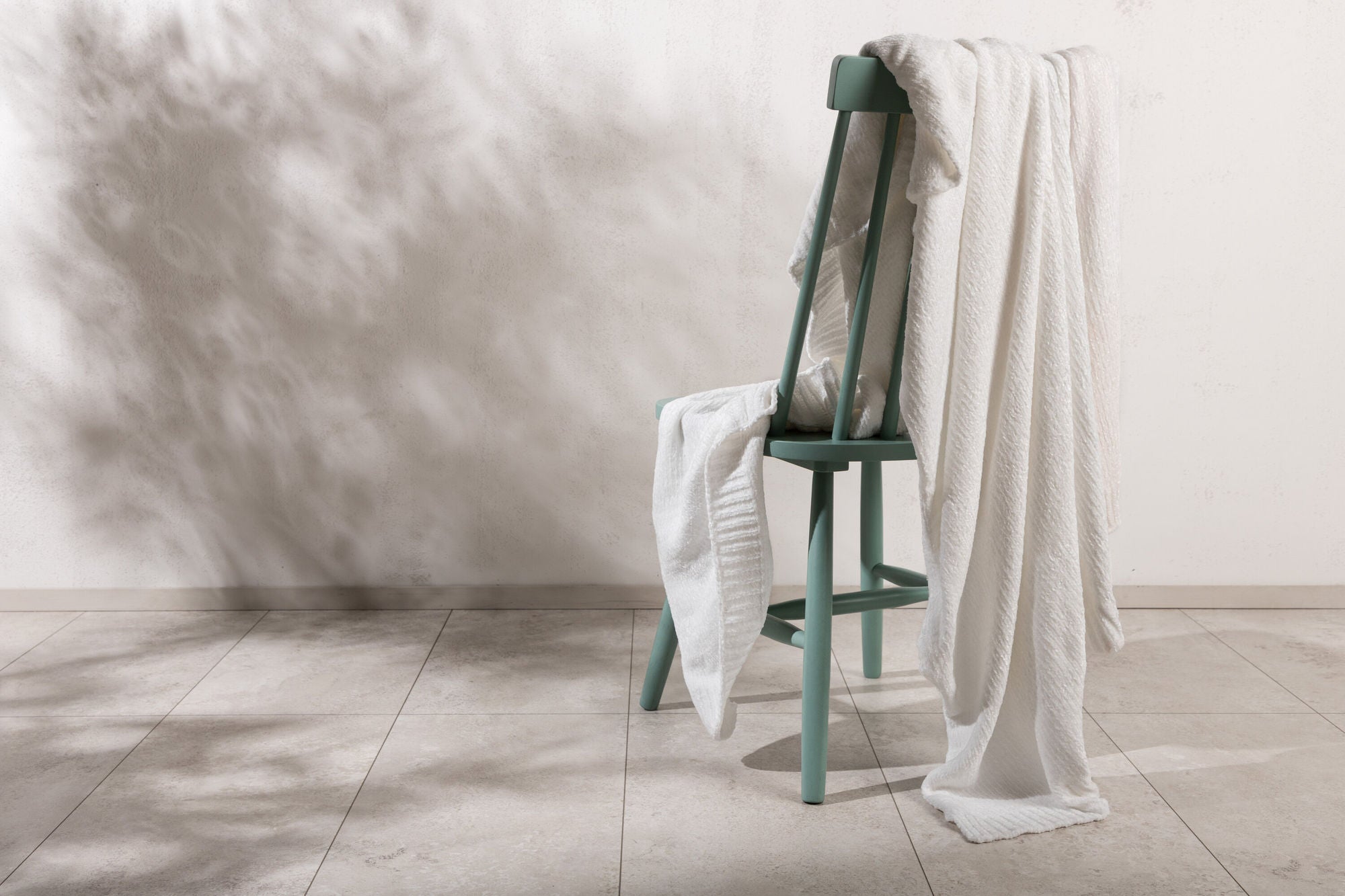 Venture Home Ally Throw Polyester/shiny chenille - White / - 170*130