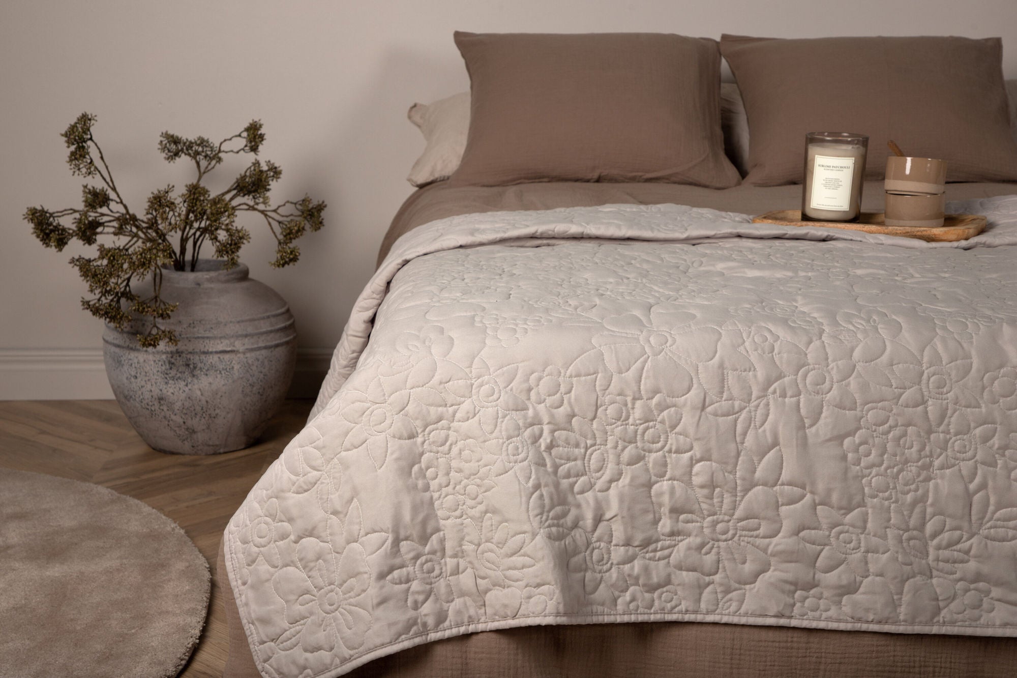 Venture Home Niki Bedspread Microfiber - Beige / - 250*150